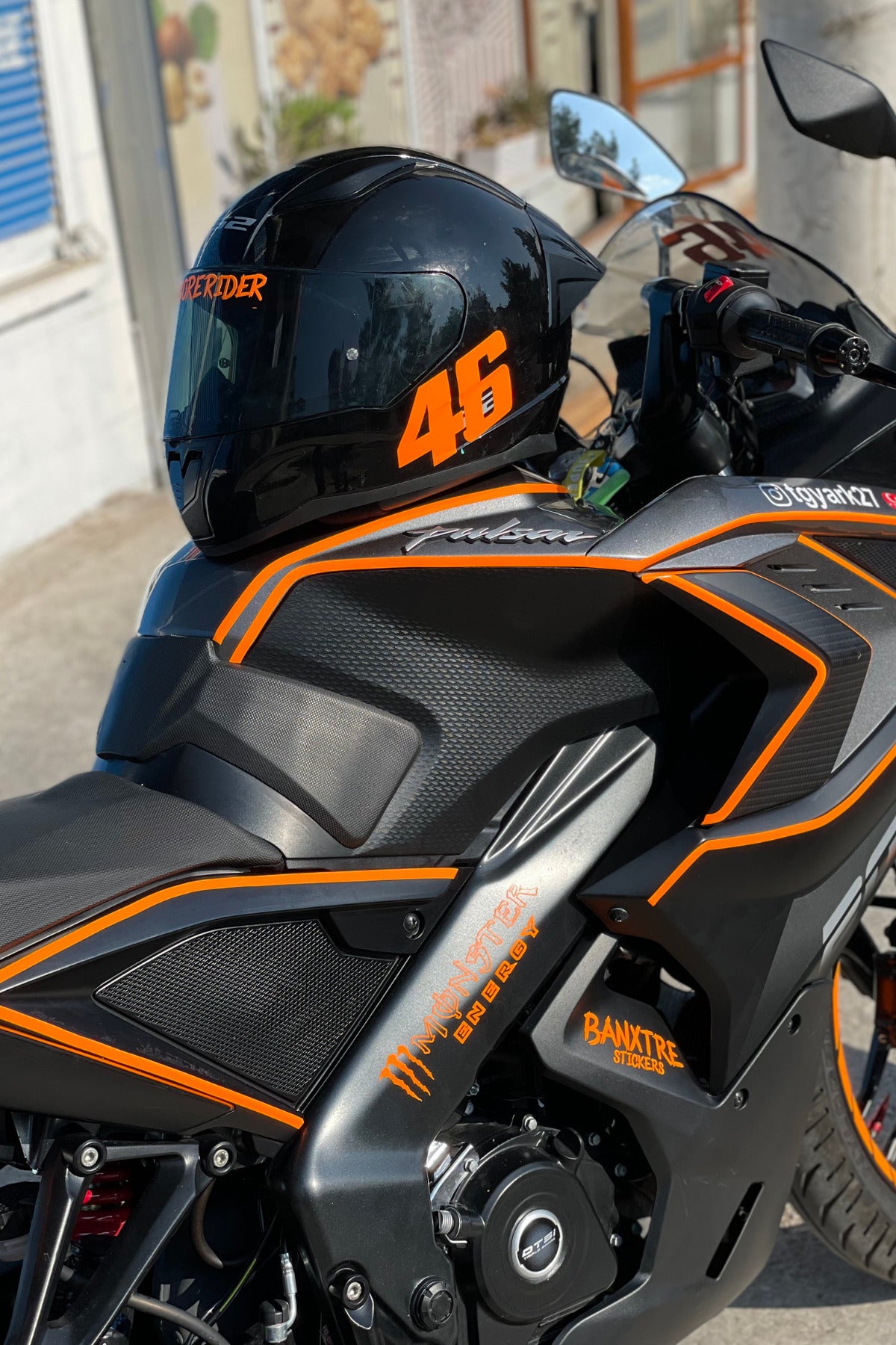 Motor-Araba-Kask için Orafol Neon Turuncu 46 Yarış Stili Sticker Etiket (1 Adet)