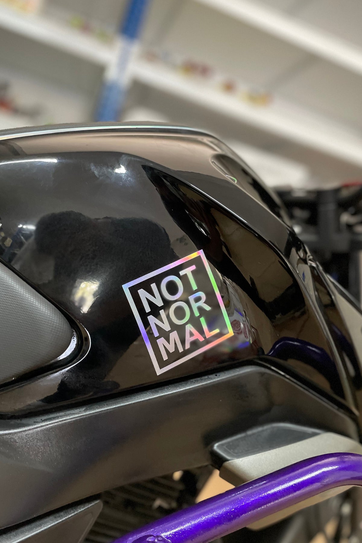 Motor-Araba-Kask için Hologramlı Not Nor Mal Sticker Etiket (1 Adet) 10CMx10CM