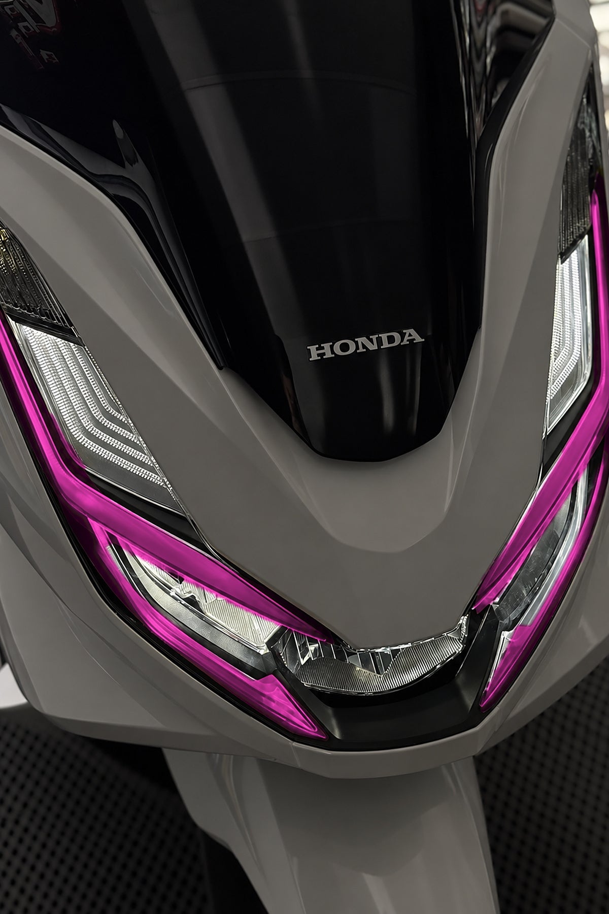 Honda PCX İnce Kesim Far Filmi Far Tasarım Sticker Etiket (2021-2022-2023-2024 Uyumlu)