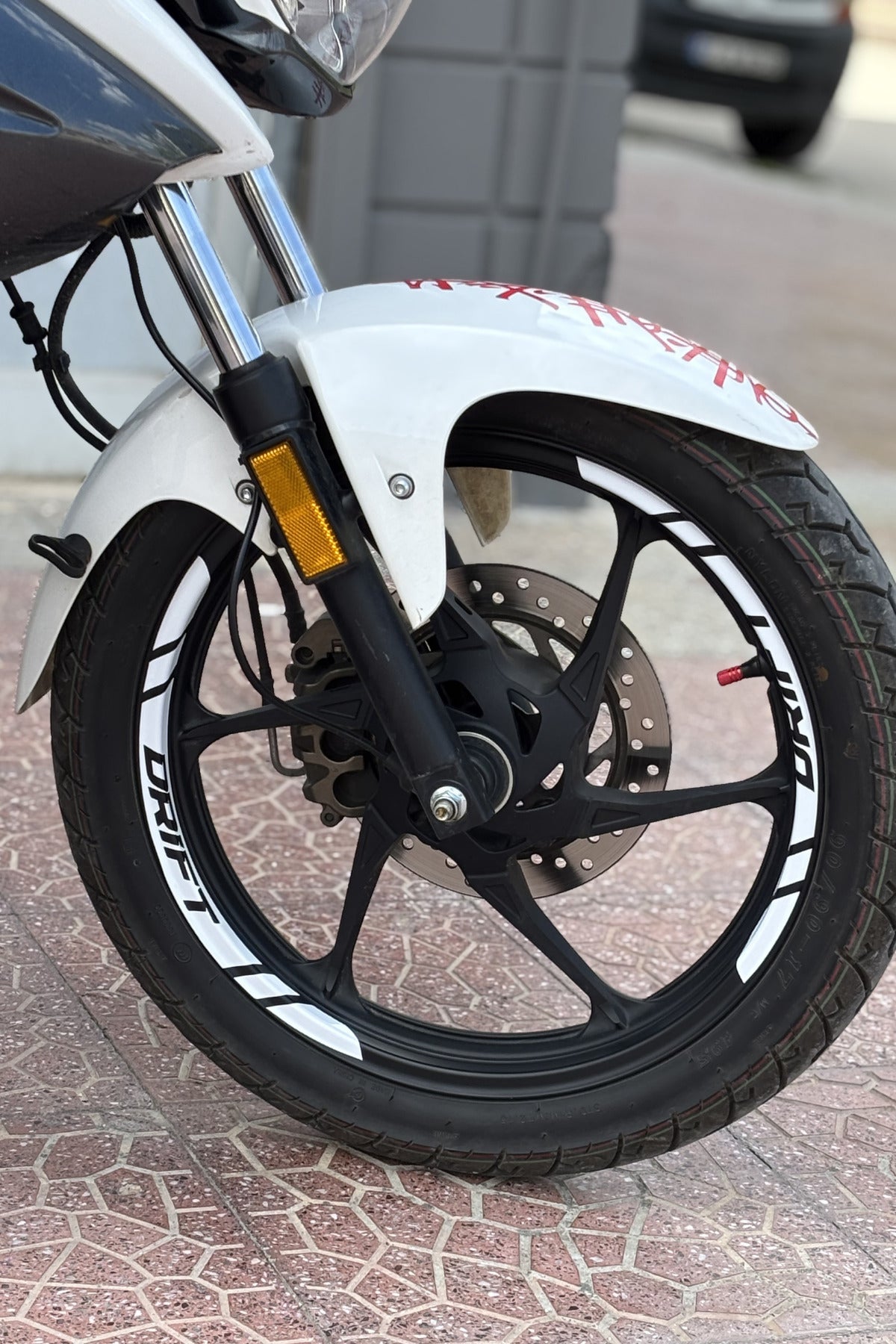 Mondial Drift-L için 8 Parça Jant Şeridi Sticker Seti (Tüm Jantlara Yeterlidir)