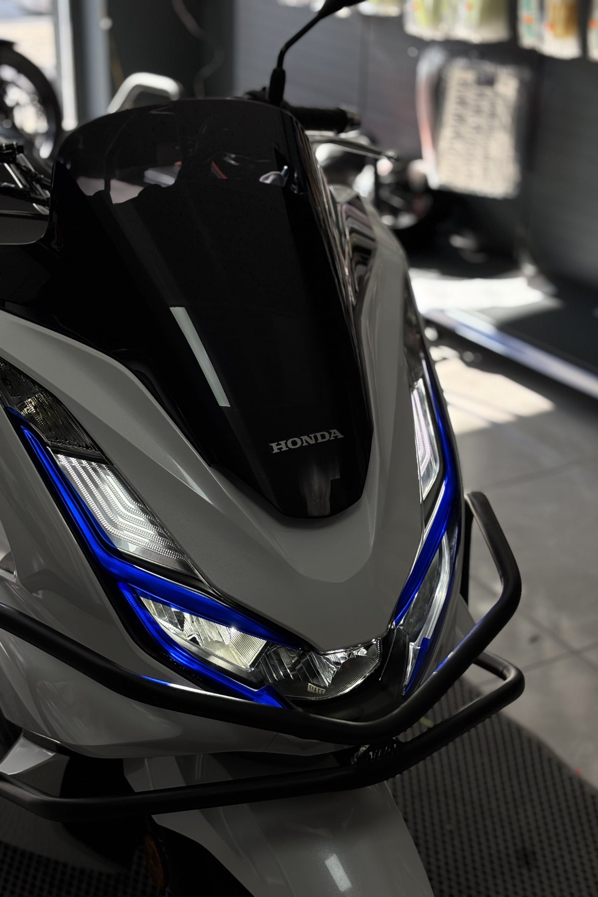 Honda PCX Gündüz Led için Far Tasarım Folyosu Sticker