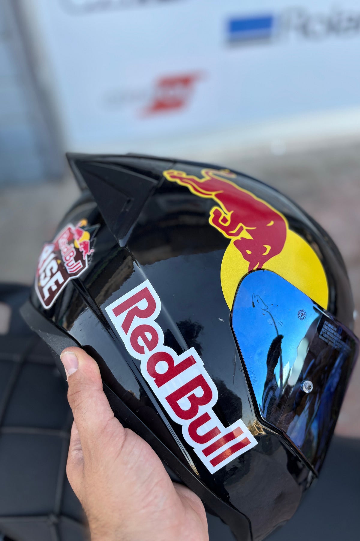 Universal Tüm Kasklara Uyumlu Boğa Enerji Kask Kaplama Sticker Seti (6 Parça)