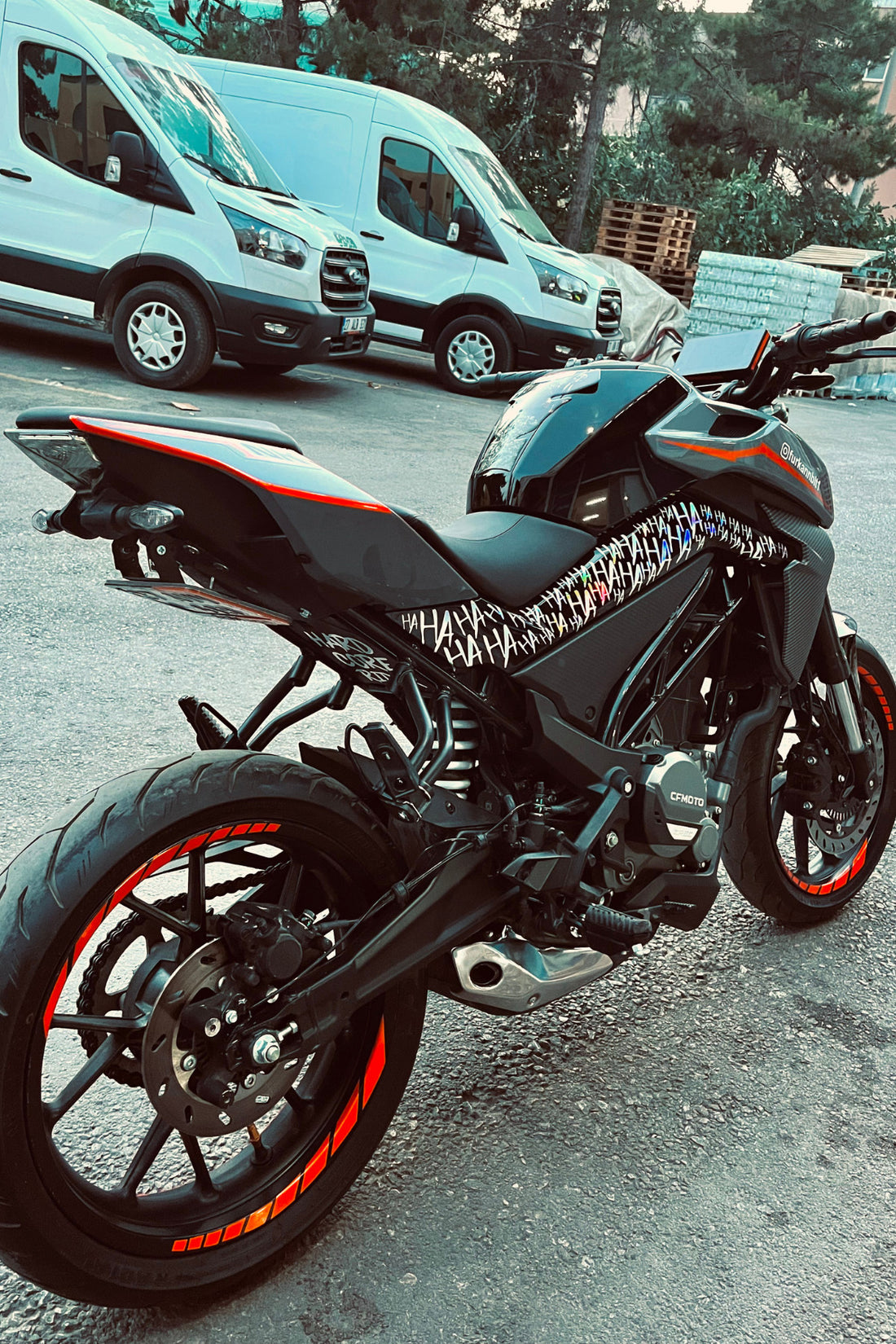 Dekoratif Hologramlı Hahaha Etiket CF MOTO NK250 İçin Sticker Kaplama