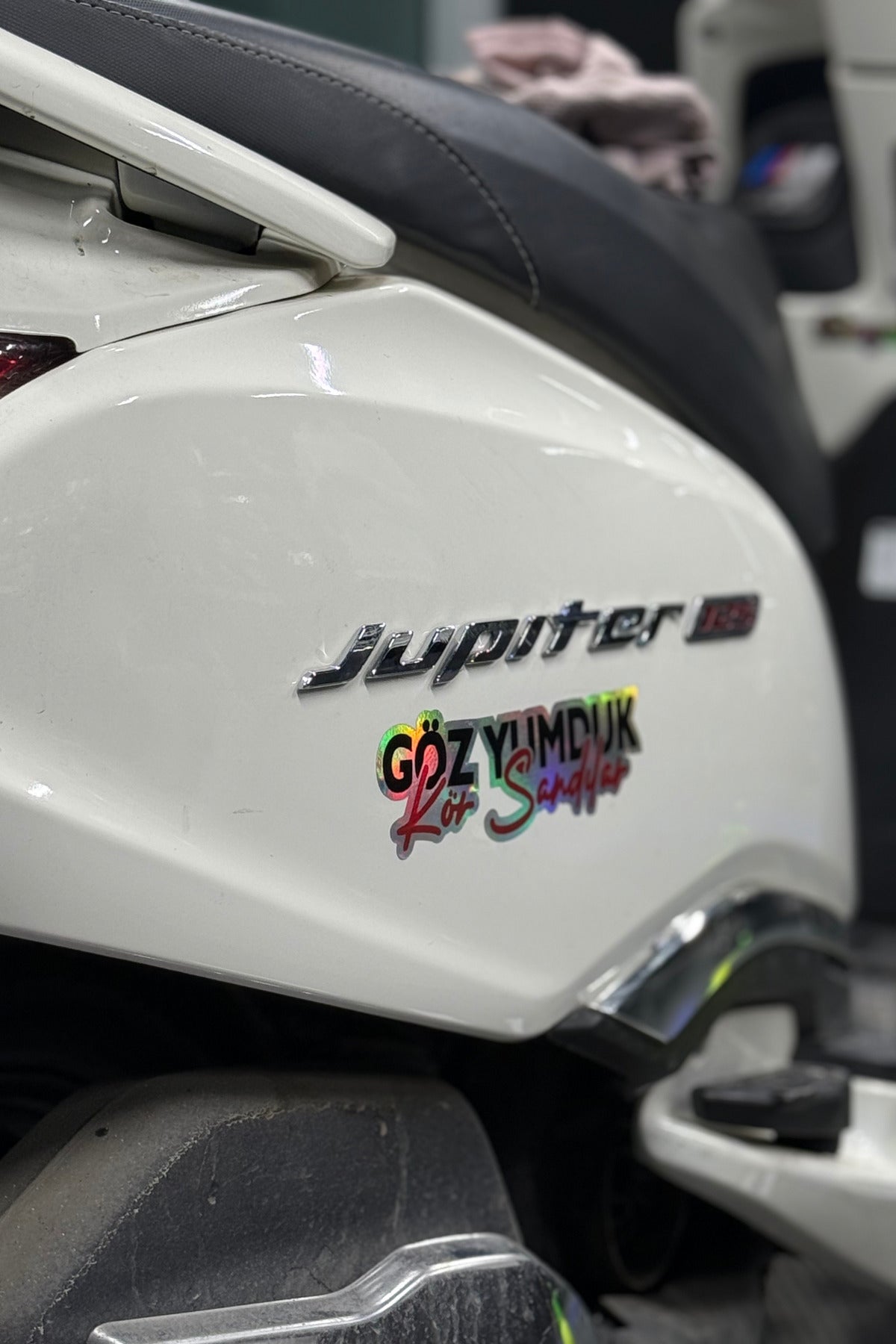 Araba ve Motor için Hologramlı Yazılı Sticker Etiket