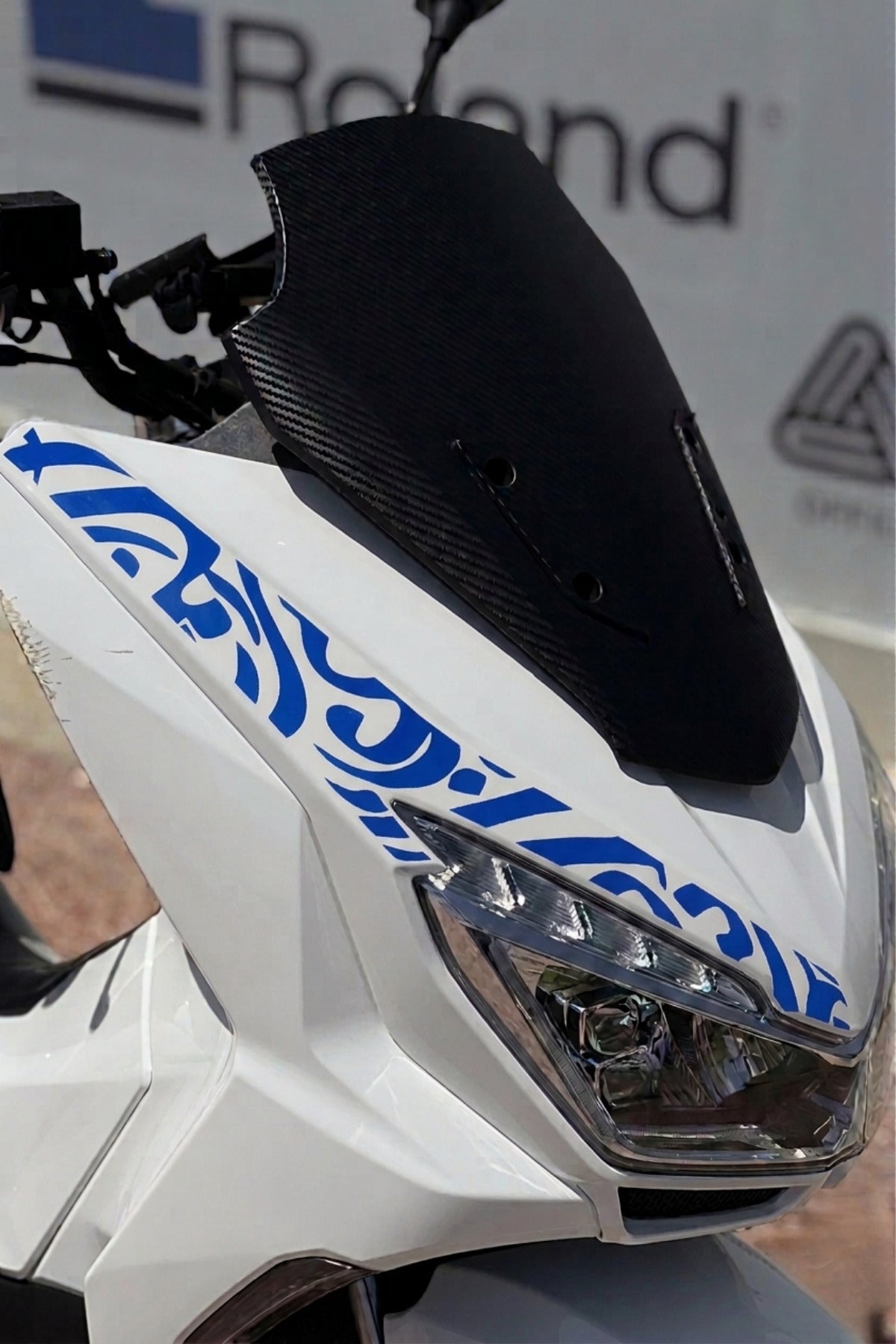 Mondial Strada Scooter için. Far Üstü Tribal Dövme Sticker (1 Adet Tam Uyumlu)