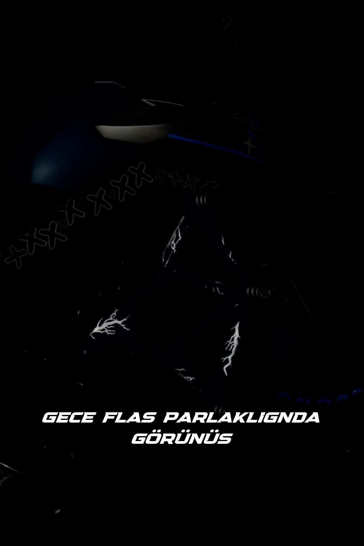 Motor ve Koruma Demiri için Gece Parlayan Reflektör Beyaz Şimşek Yıldırım Sticker Etiket (8'li Set)