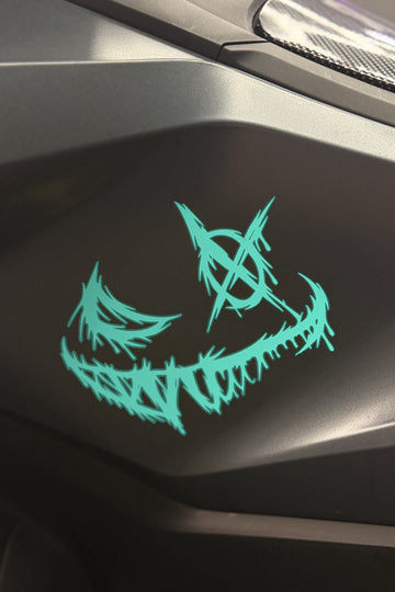Motosiklet ve Kask için Gülen Yüz Canavar Sticker
