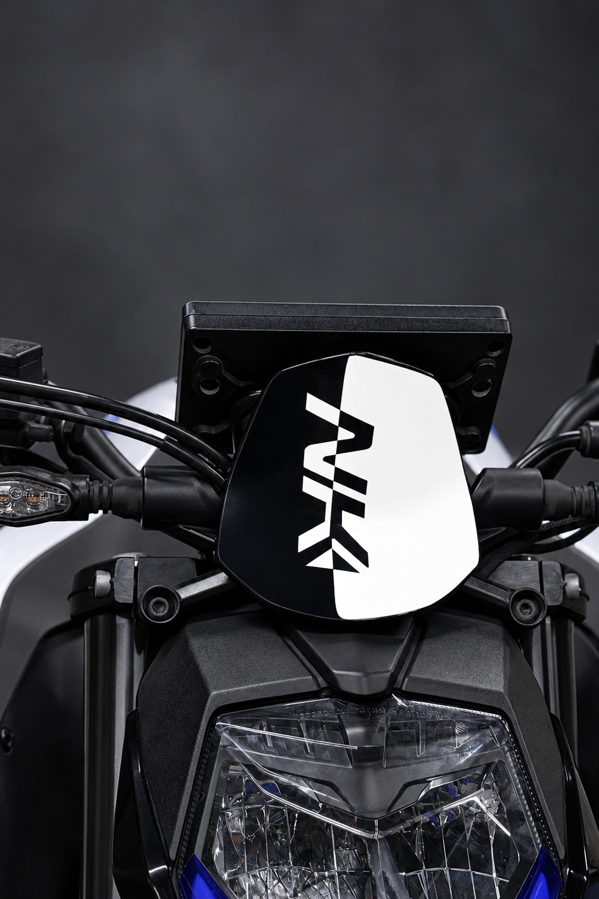 CFMOTO NK250 için Siperlik için NK Yazılı Kafa Detay Sticker (1 Adet)