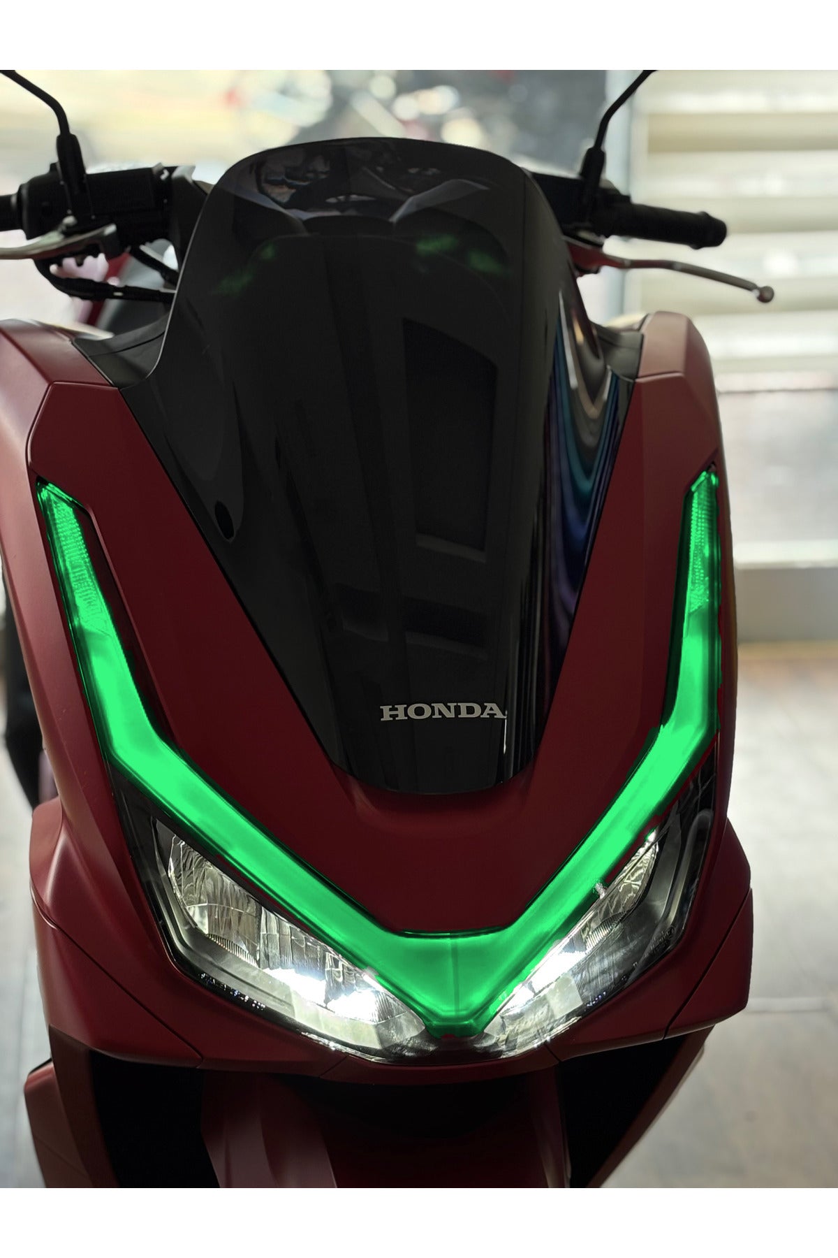 Honda PCX 2025-2026 Yılları için Tam Kapatan Far Filmi Far Renklendirme Sticker (2 Parça) (V2)