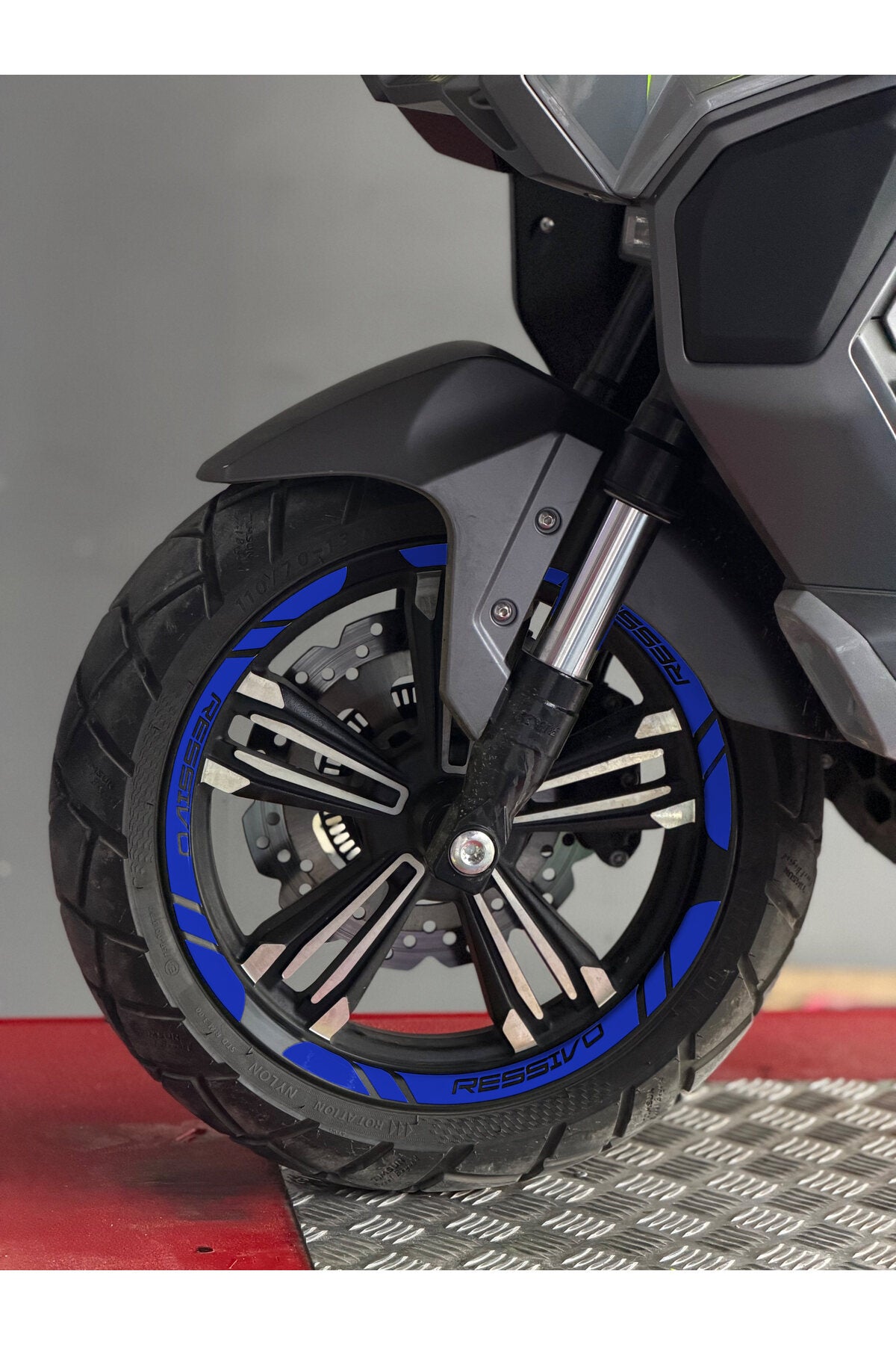Mondial Ressivo Scooter için Jant Şeridi Sticker Seti (12 Parça Ön Arka Yeterli)