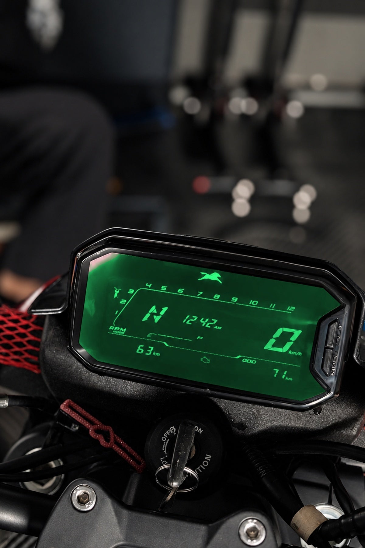 TVS Raider 125 için Gösterge Renklendirme Hazır Kesim Şeffaf Renkli Film Sticker