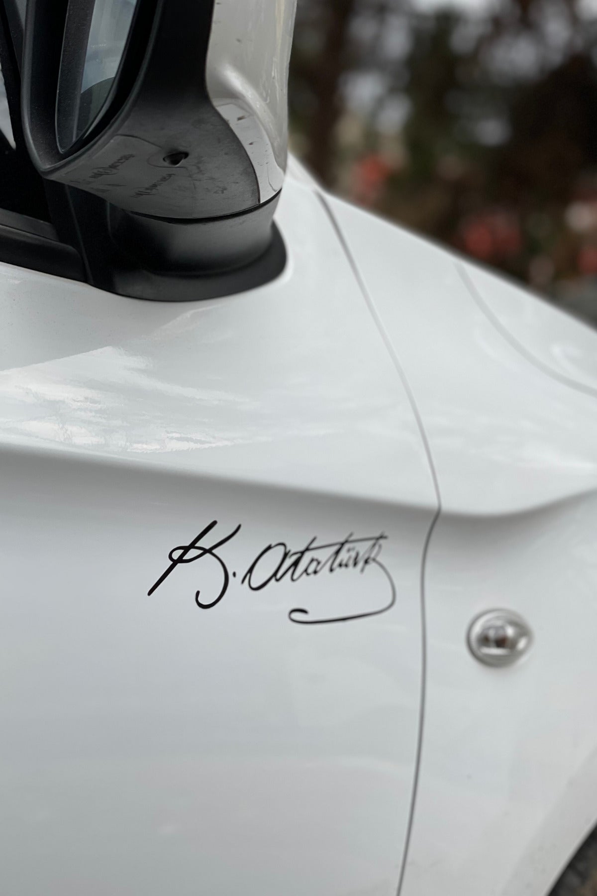 Araba ve Motor için Siyah Renk Mustafa Kemal Atatürk İmza Sticker Etiket (1 Adet)