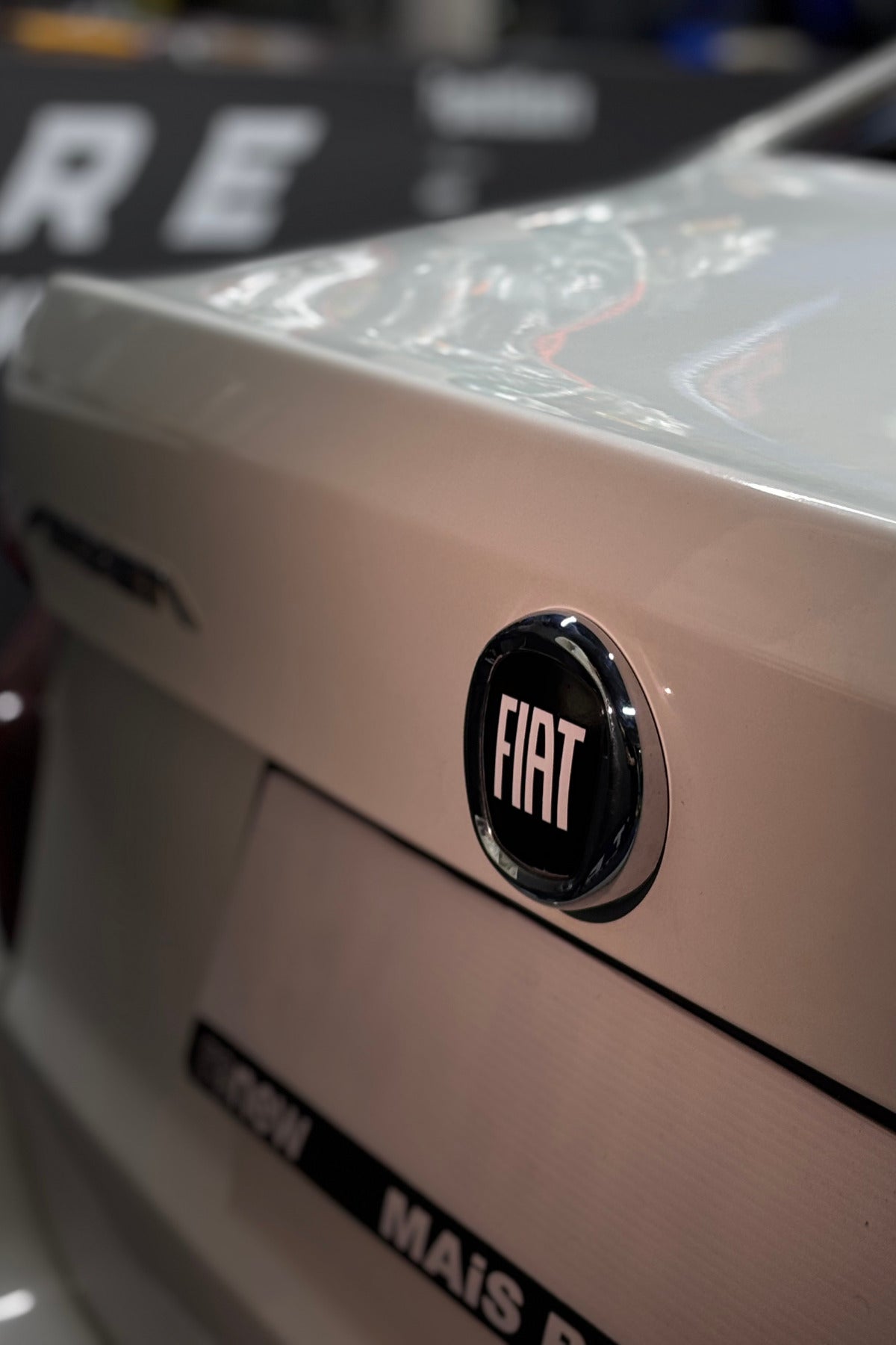 Fiat Egea için Uyumlu Logo için Tam Uyumlu Ön-Arka Sticker Seti
