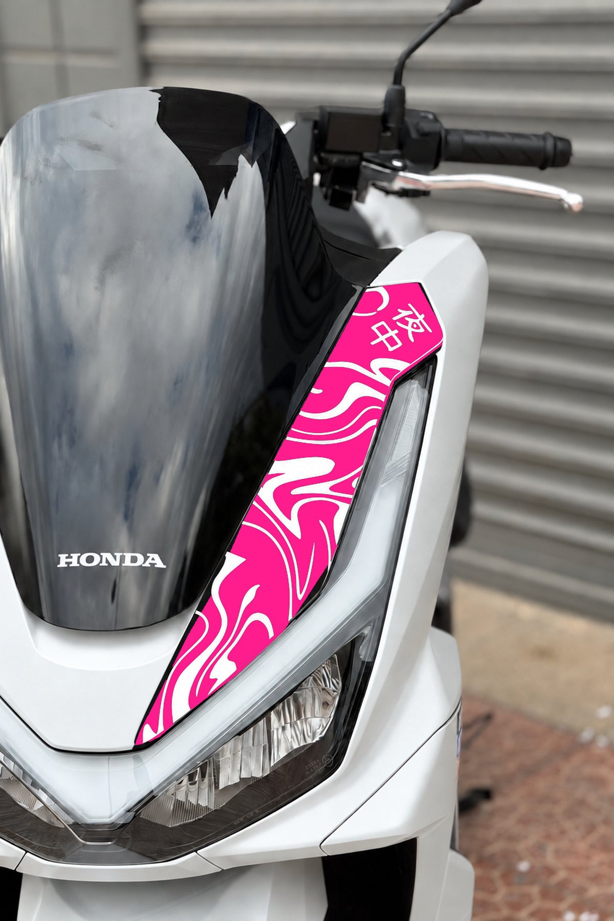 Honda PCX Deluxe Yeni Kasa 2025-2026 Uyumlu Kanji Duman Desenli Ön Panel Sticker