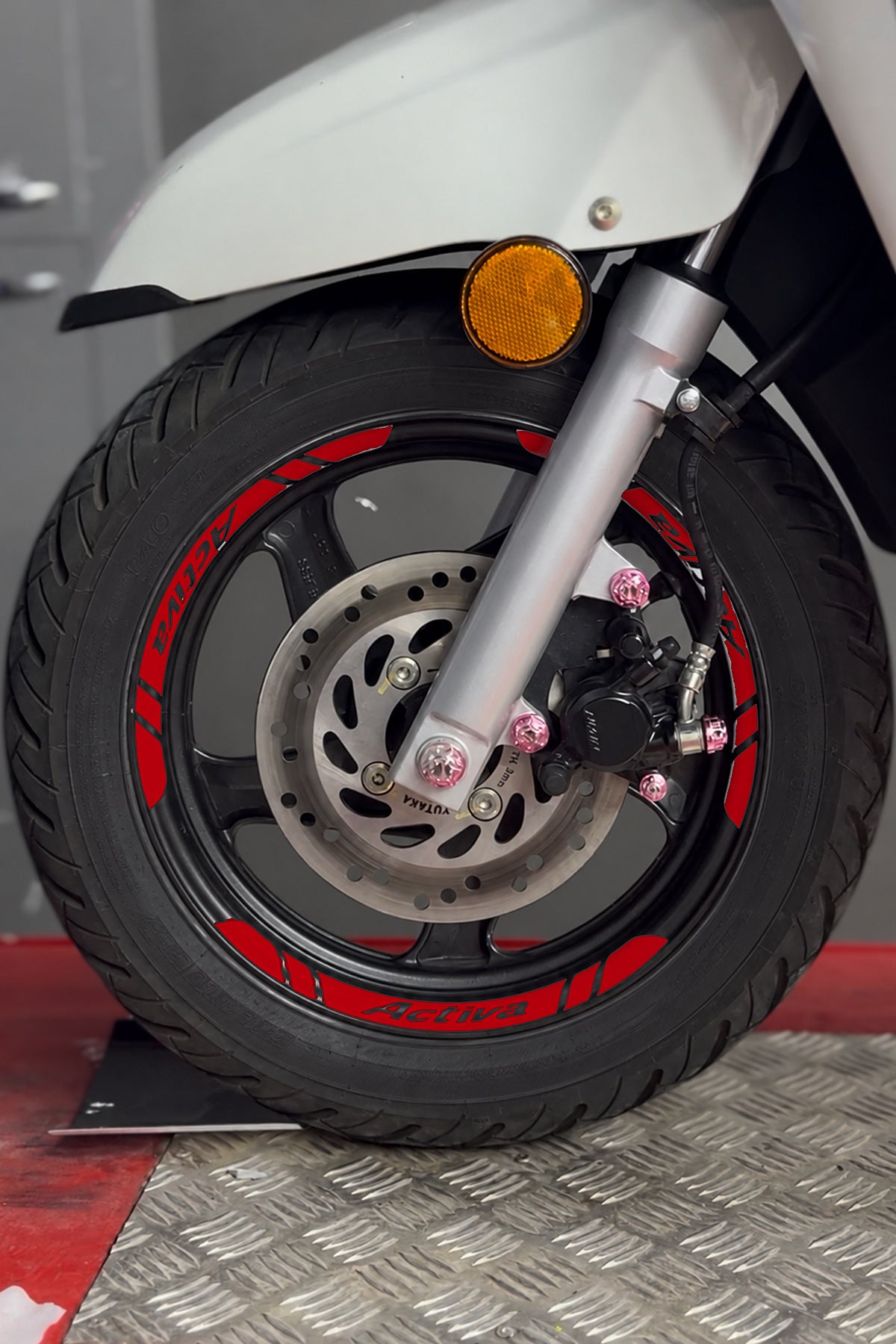 Honda Activa Scooter için Activa Yazılı 12 Parça Jant Şeridi (Ön ve Arka Yeterli)