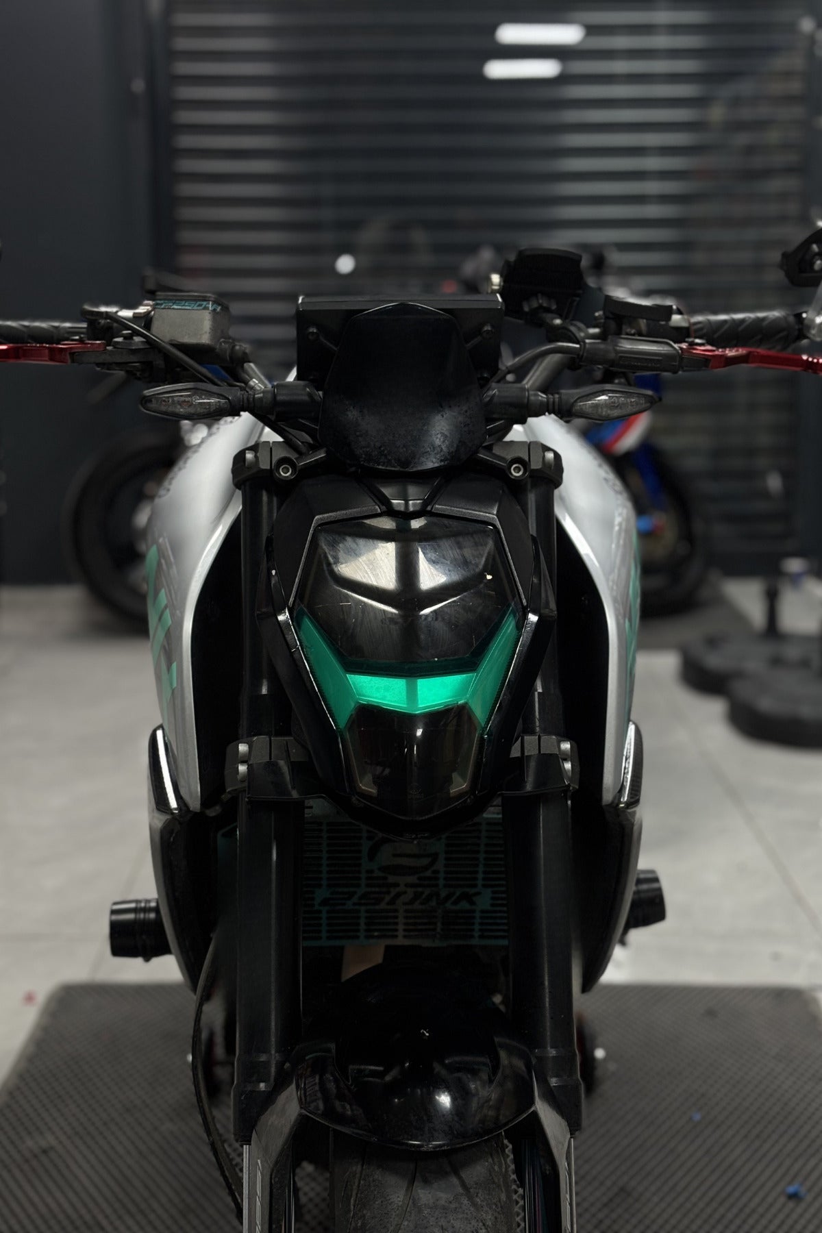 CFMOTO NK250 Gündüz Led için Renkli Far Filmi Sticker