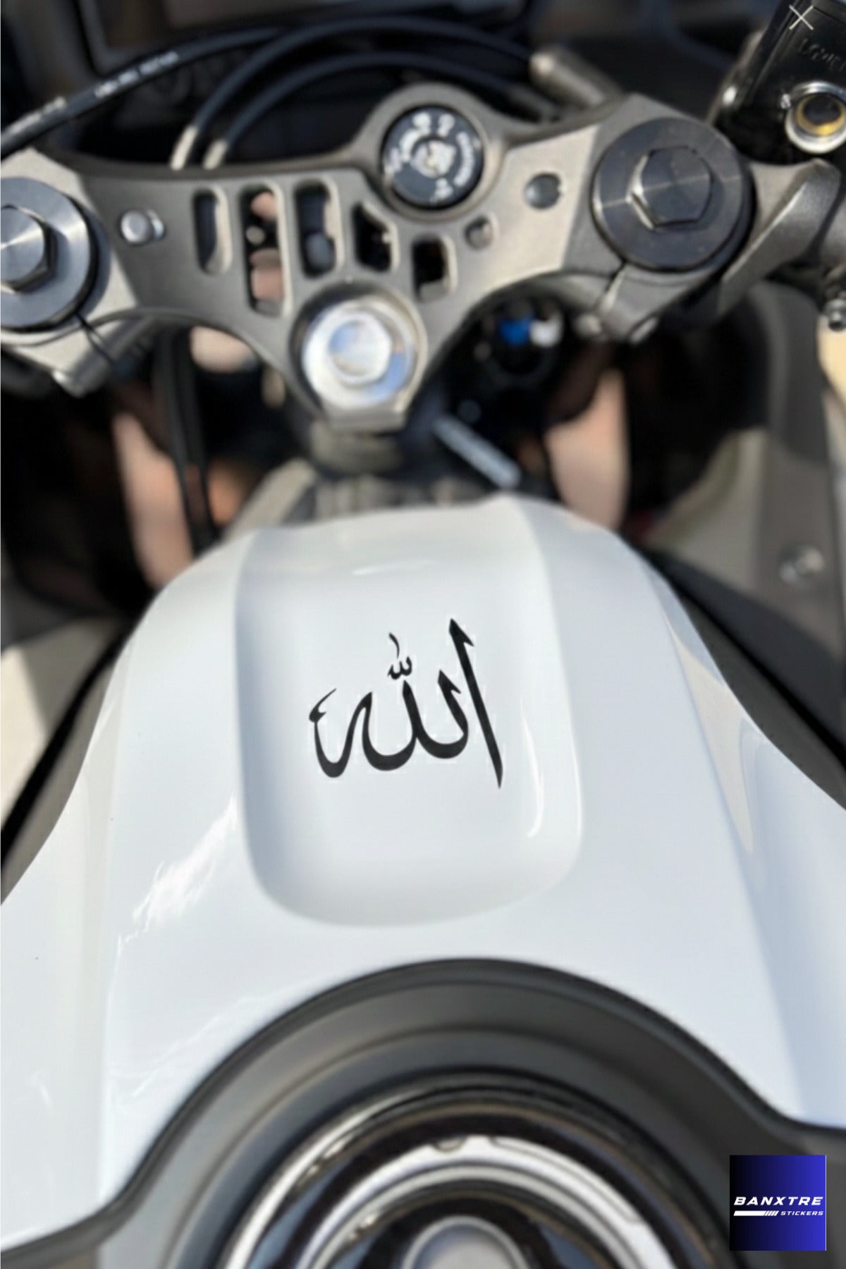 Motor Deposu ve Grenaj için Arapça Yazılı Sticker