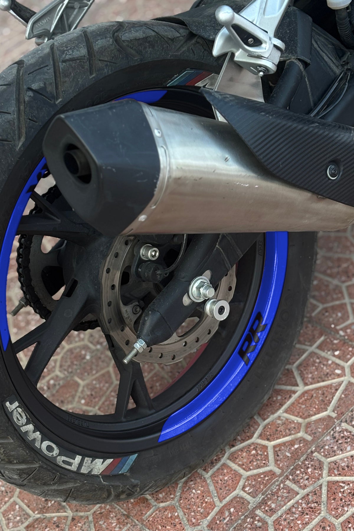RKS SRK 125R için RR Yazılı Çeyrek Jant Şeridi Sticker Seti