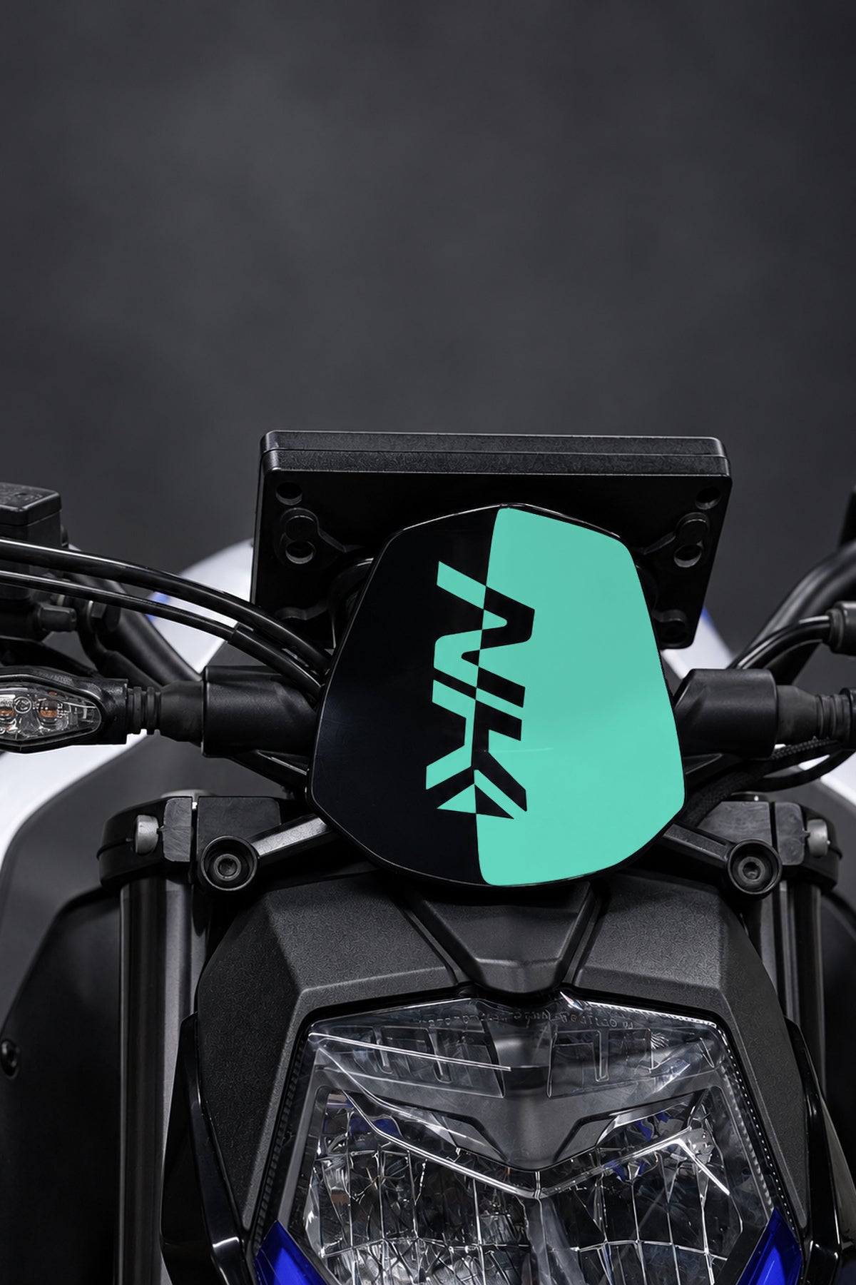 CFMOTO NK250 için Siperlik için NK Yazılı Kafa Detay Sticker (1 Adet)