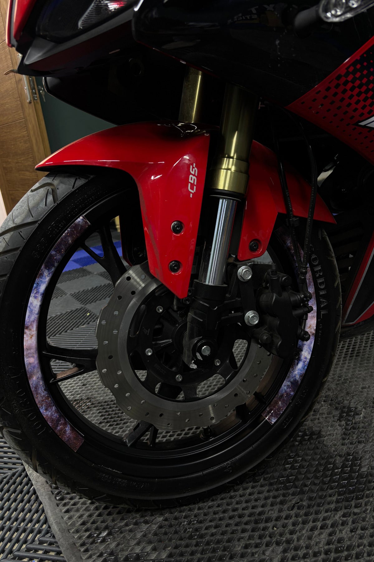 Motosiklet için 17 Inch Tüm Jantlara Uyumlu Çift Çeyrek Mermer Desen Jant Şeridi (8 Parça)