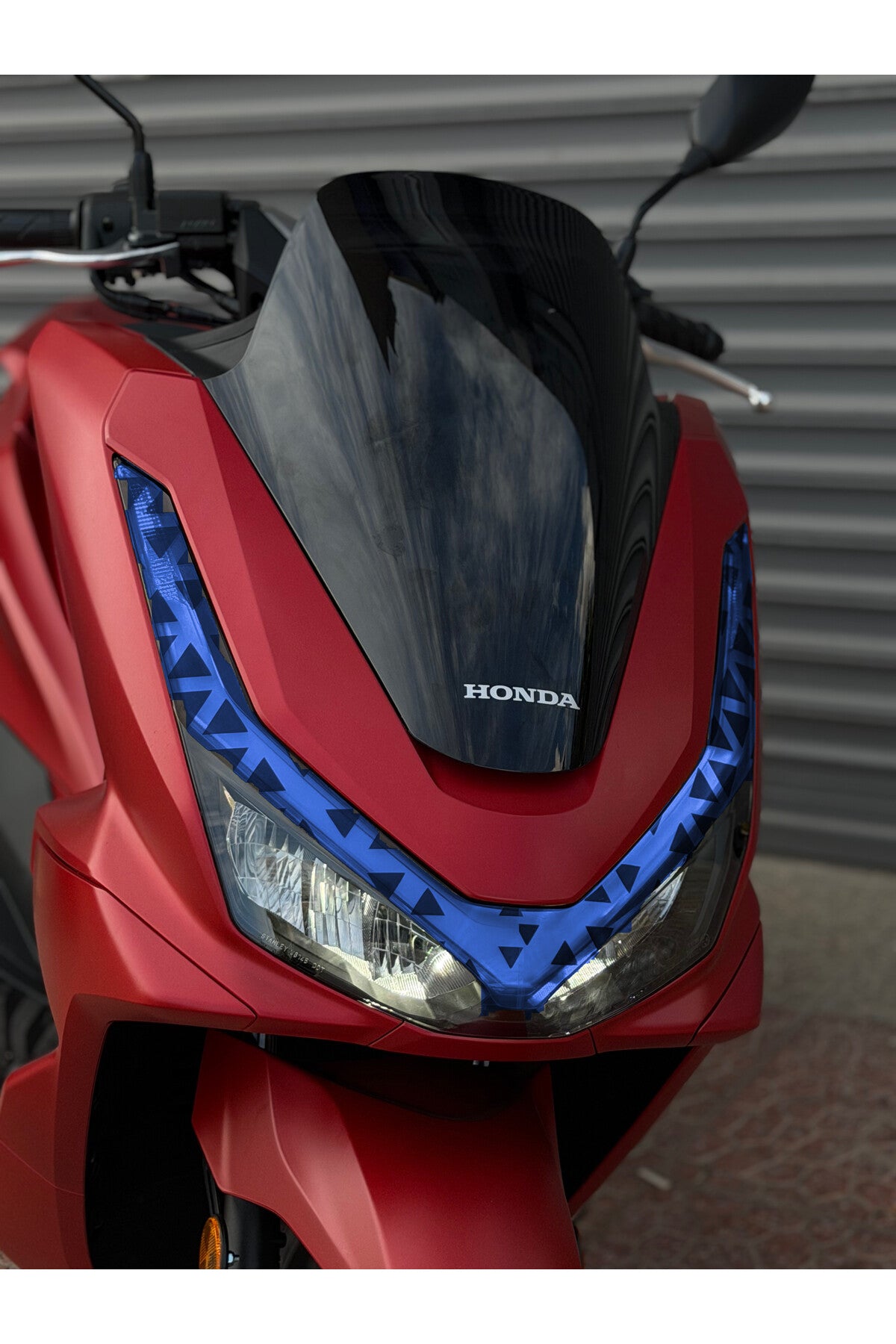 Honda PCX Deluxe Üçgen Desenli için Renkli Far Filmi Far Tasarım Sticker (2025-2026 Uyumlu)
