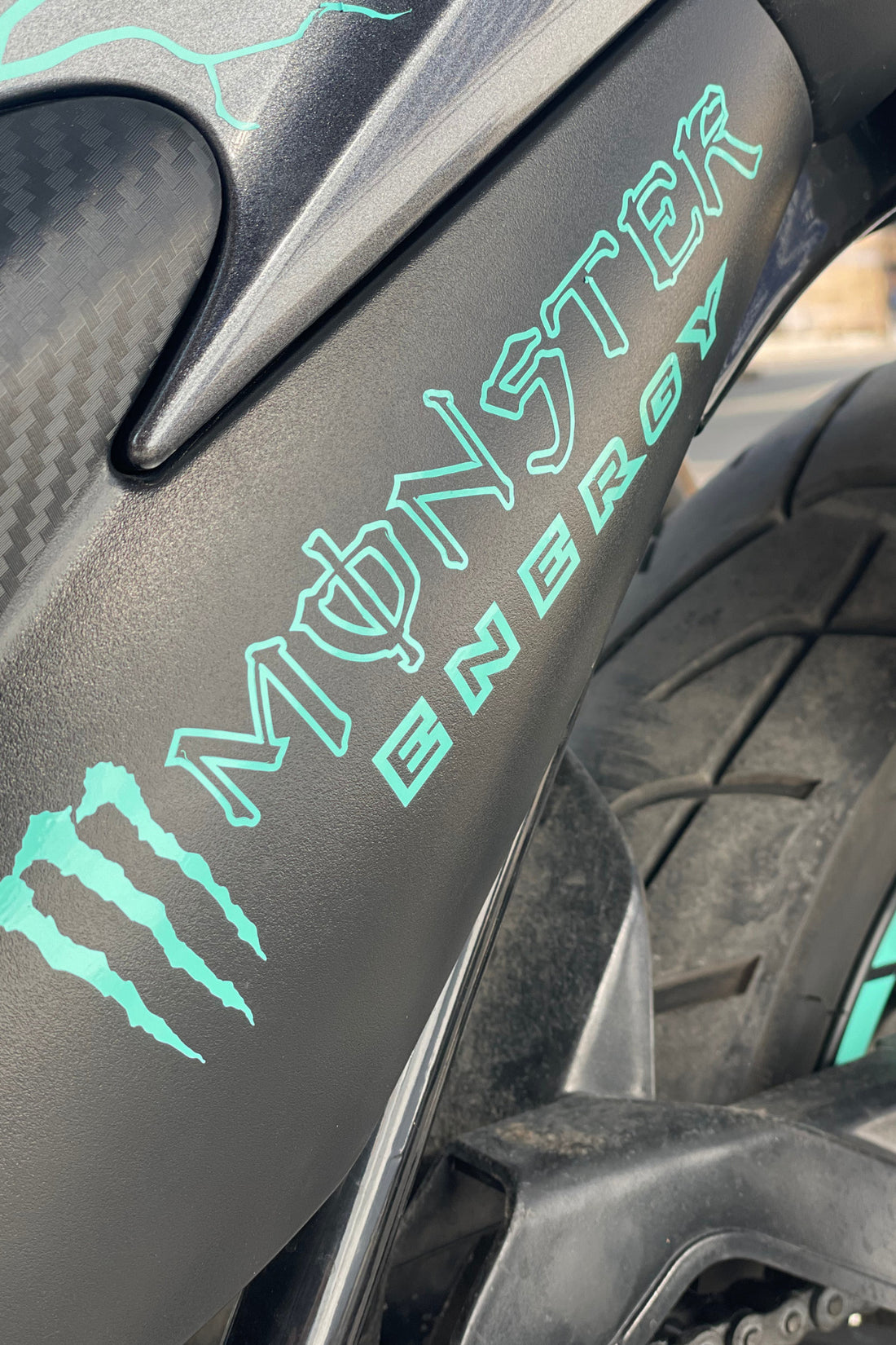 Motor-Araba-Kask için Nane Renk Pençe Energy Sticker Etiket (1 Adet)