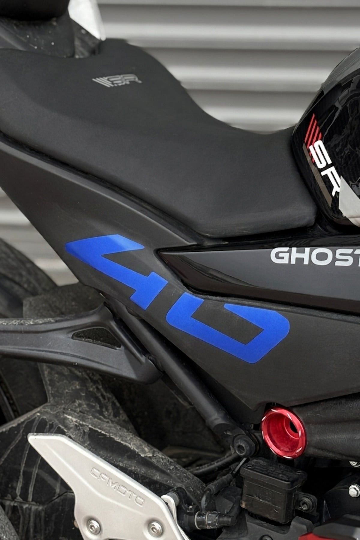 CFMOTO 450SR için Orijinal 40 Yazıları Sticker Etiket (Sağ ve Sol)