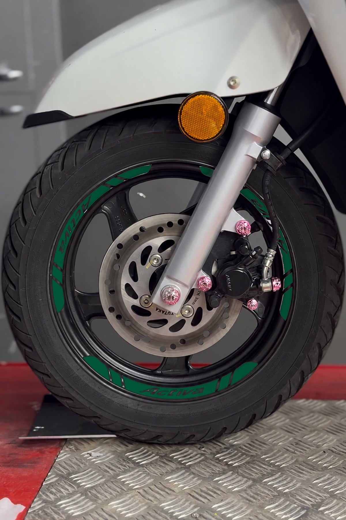 Honda Activa Scooter için Activa Yazılı 12 Parça Jant Şeridi (Ön ve Arka Yeterli)