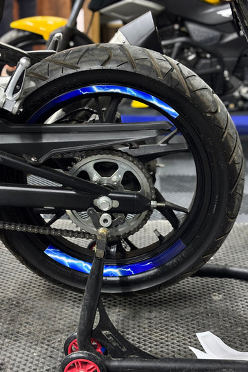 Motosiklet için 17 Inch Tüm Motorlara Uyumlu Şimşek Desenli Çift Çeyrek Jant Şeridi (8'li)