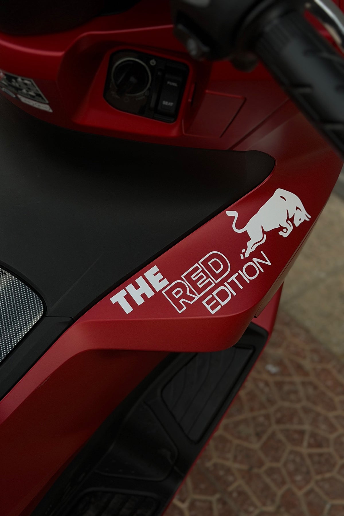 Honda PCX için The Red Edition Boğa Enerji Sticker Etiket (1 Adet)