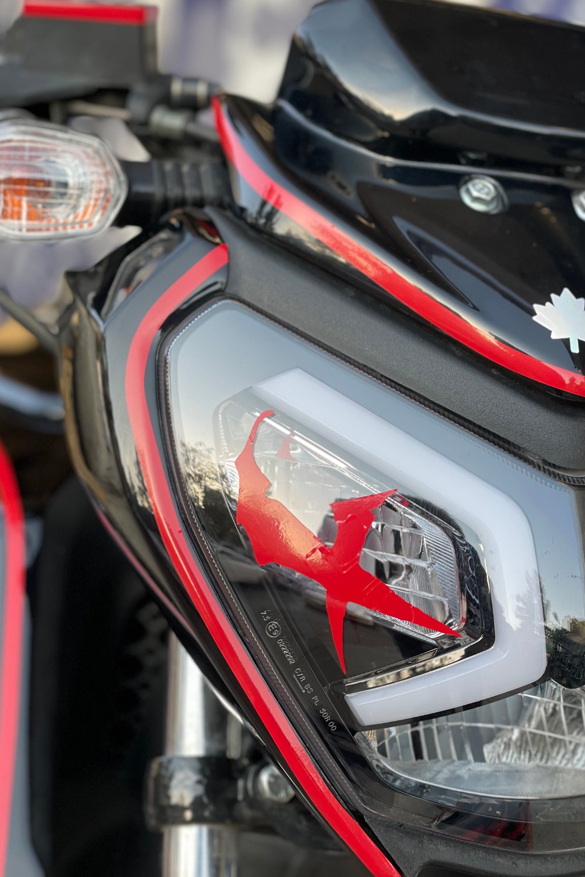 Motor Far Camı için Kırmızı Venom Göz Sticker Etiket (1 Adet)
