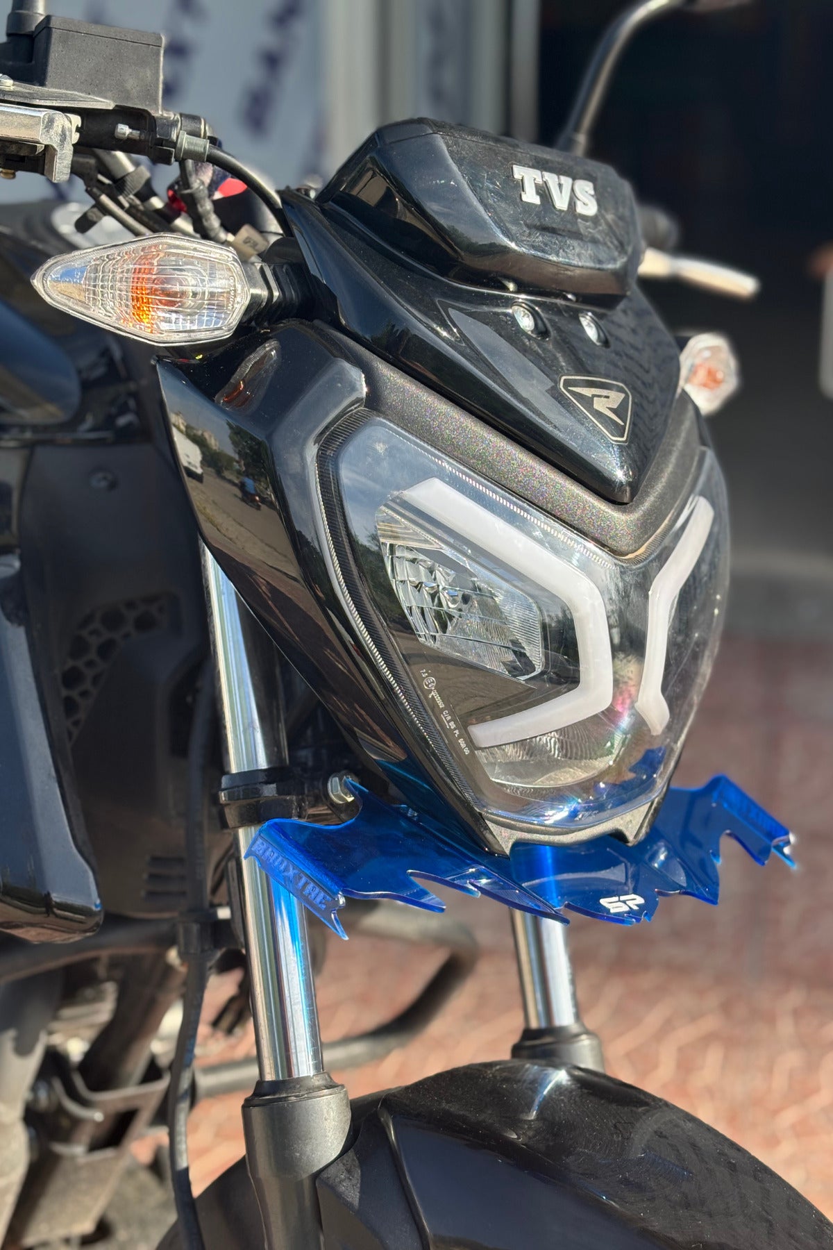 TVS Raider Uyumlu Winglet-Gaga-Sakal Parça Sticker Seti