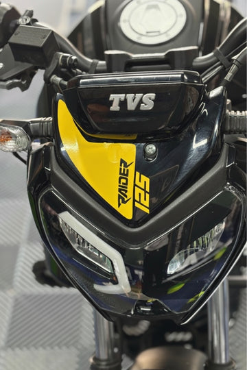 TVS Raider için Sarı Renk Raider 125 Yazılı Kafa Detay Sticker (1 Adet)