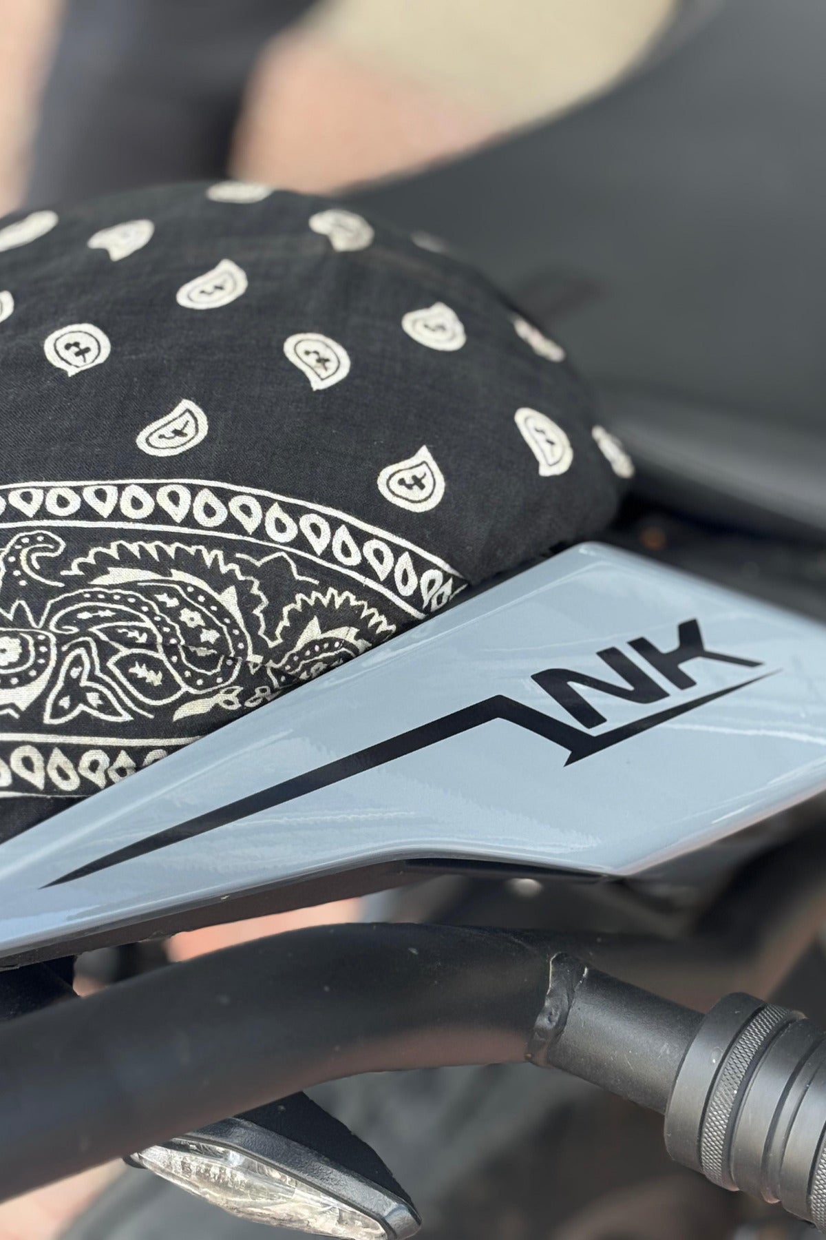 CFMOTO NK250 için Tüm Yıl ve Modellere Uyumlu Arka Kuyruk Sticker Sağ ve Sol