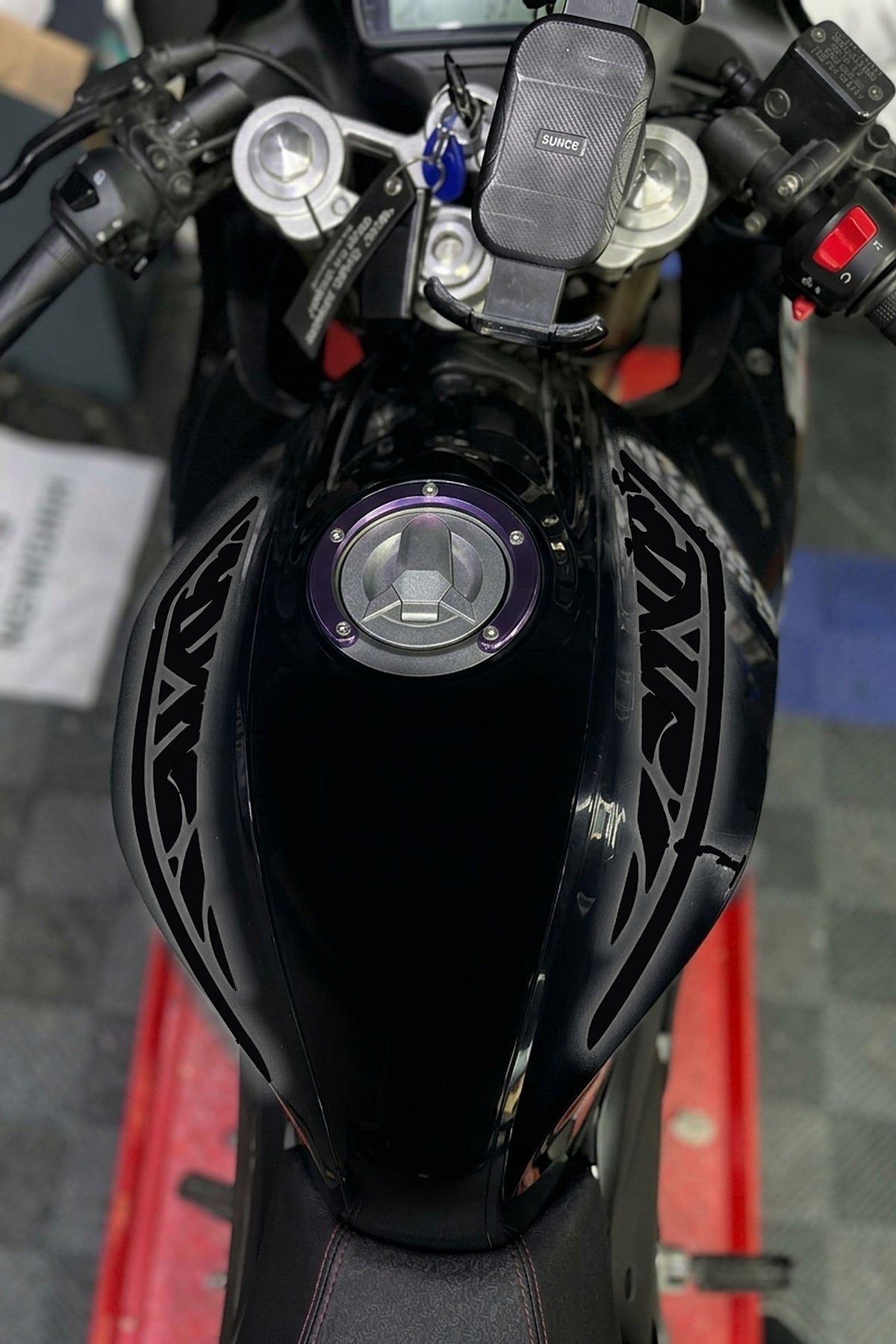 RKS SRK125R Motosiklet için Depo Üstü Tribal Dövme Sticker (Sağ ve Sol )
