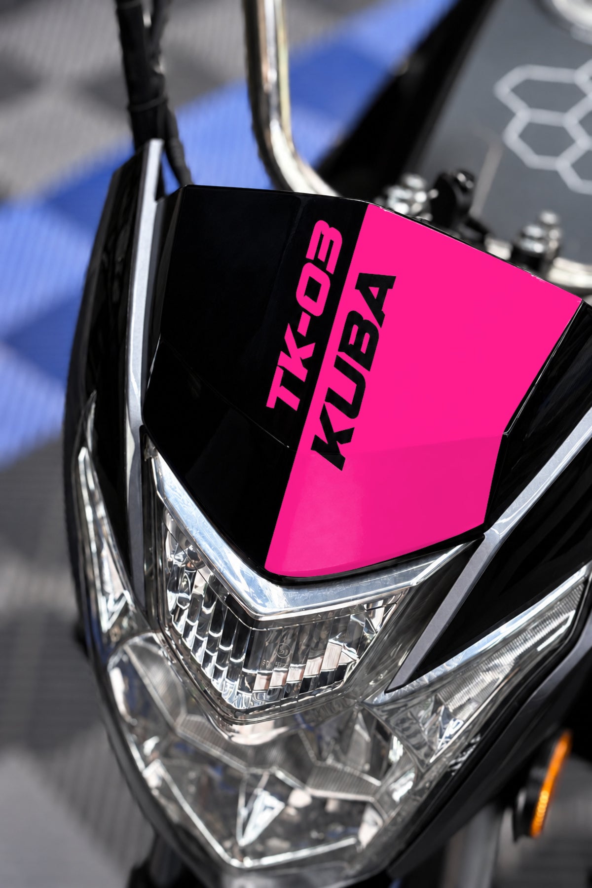KUBA TK-03 için Kafa Detay Sticker (İşçilik Gerektirir)