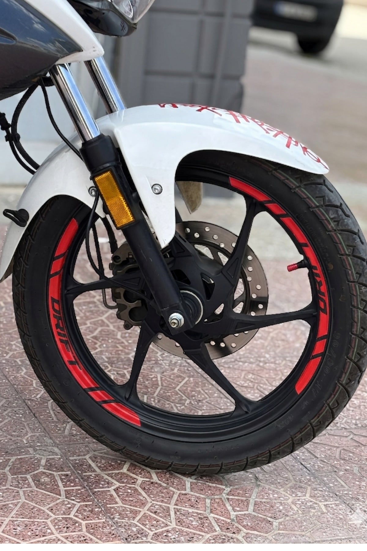 Mondial Drift-L için 8 Parça Jant Şeridi Sticker Seti (Tüm Jantlara Yeterlidir)
