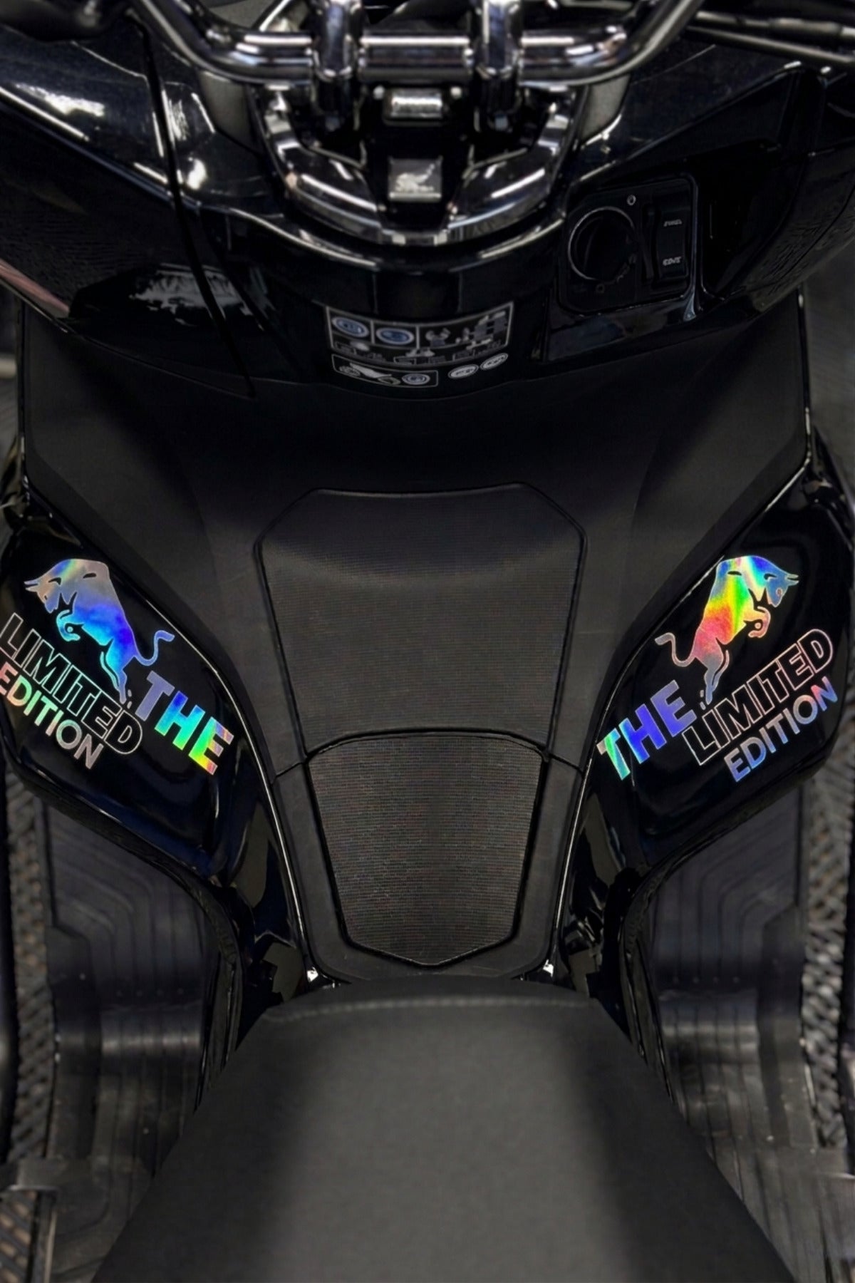Honda Pcx için Sağ-Sol Boğa Limited Edition Sticker Seti (Sağ ve Sol)