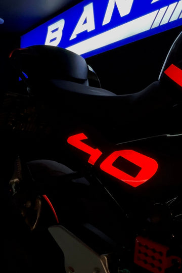 CFMOTO 450SR için Reflektörlü 40 Yazıları Sticker Etiket (Sağ ve Sol)