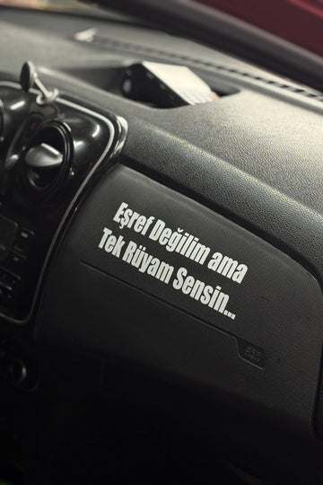 Beyaz Renk Eşref Değilim ama Tek Rüyam Sensin.. Sticker Etiket