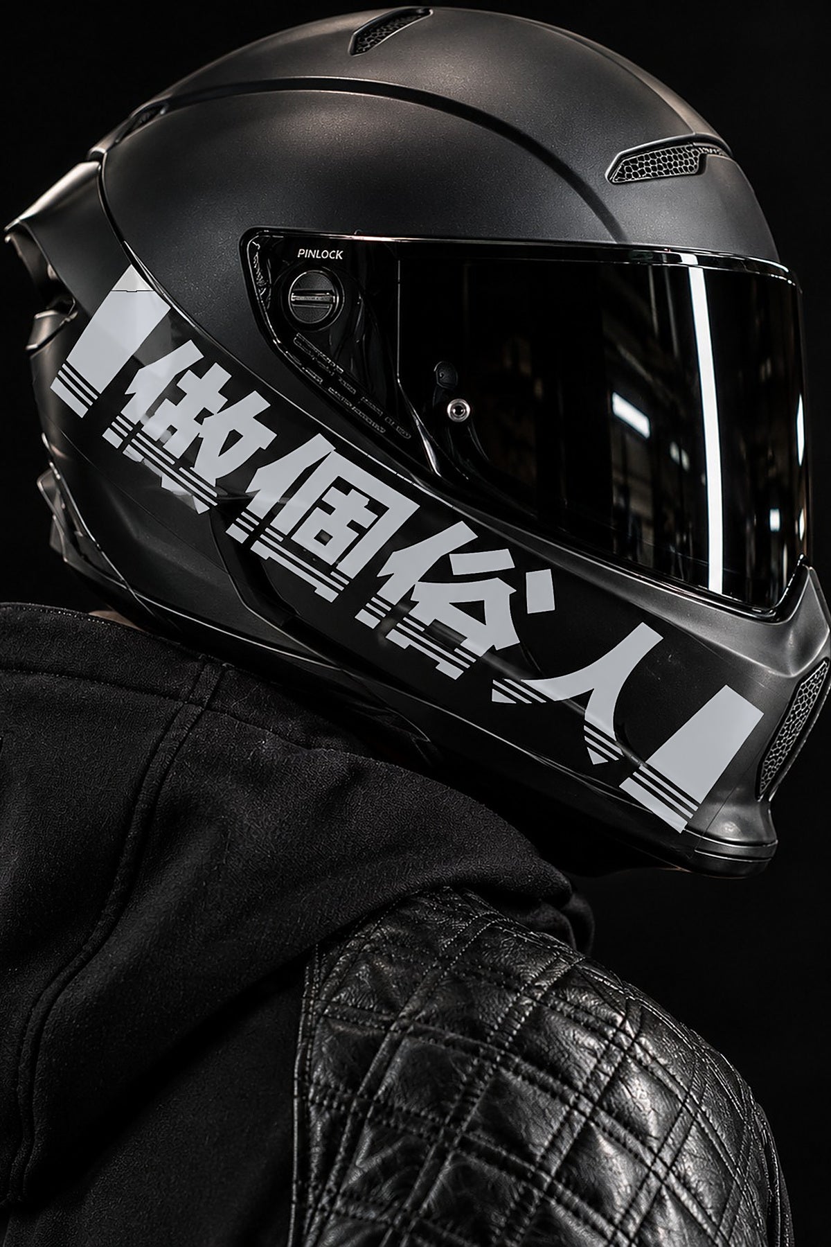 Motosiklet ve Kask için Çince Kanji Harfler Sticker Etiket (1 Adet)
