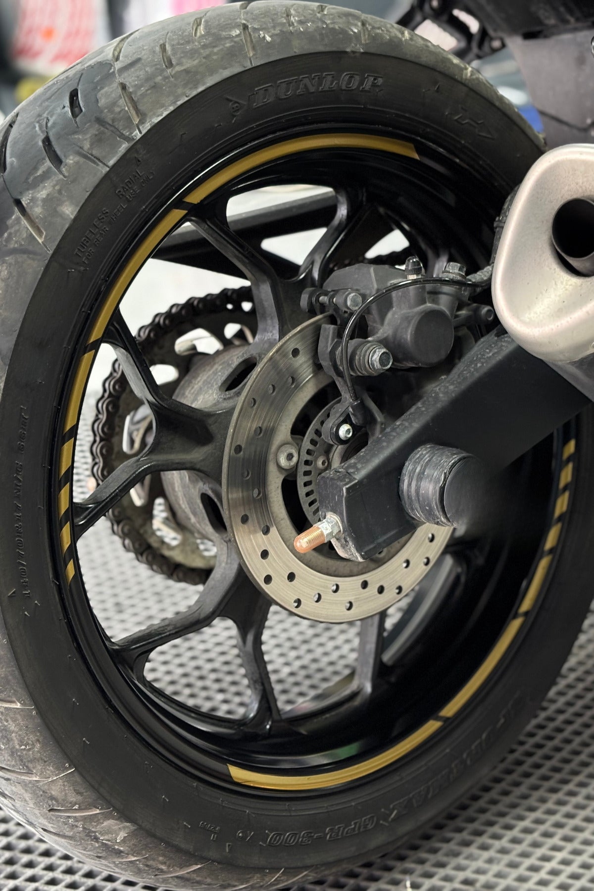 Motosiklet Jantı için Universal Her Markaya Uyumlu Mat Gold Jant Şeridi Sticker (8 Parça)