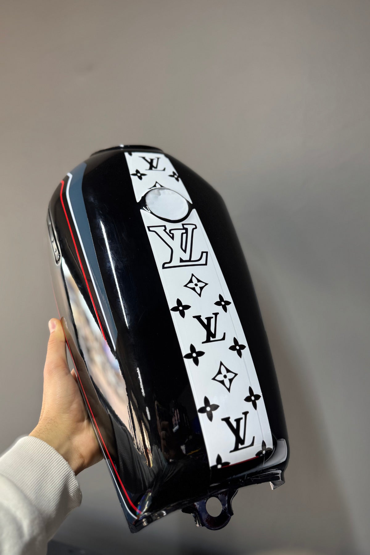 CG Motosikletlere Uyumlu VL Desenli Depo Sticker (2 Parça Ön ve Arka)