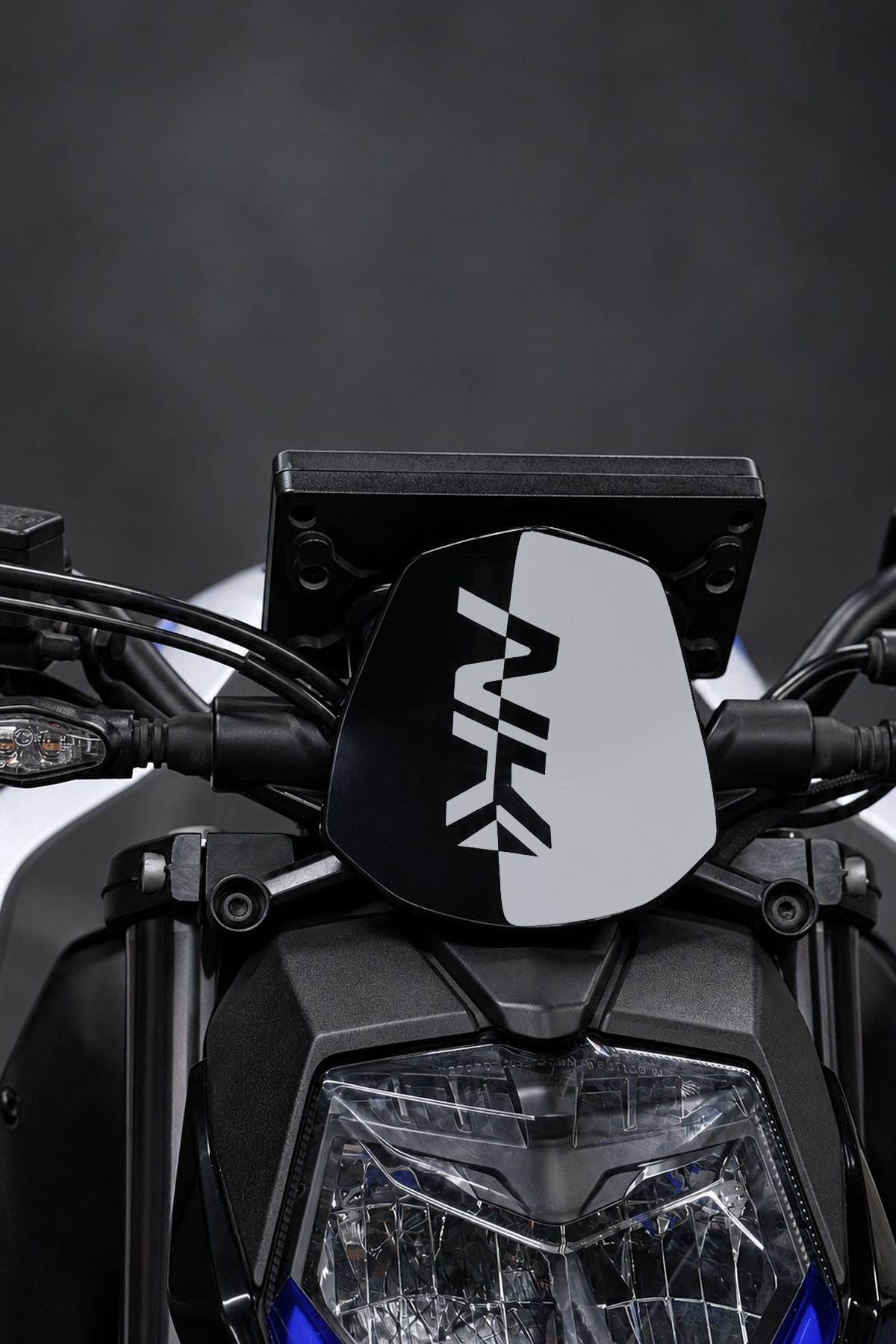 CFMOTO NK250 için Siperlik için NK Yazılı Kafa Detay Sticker (1 Adet)