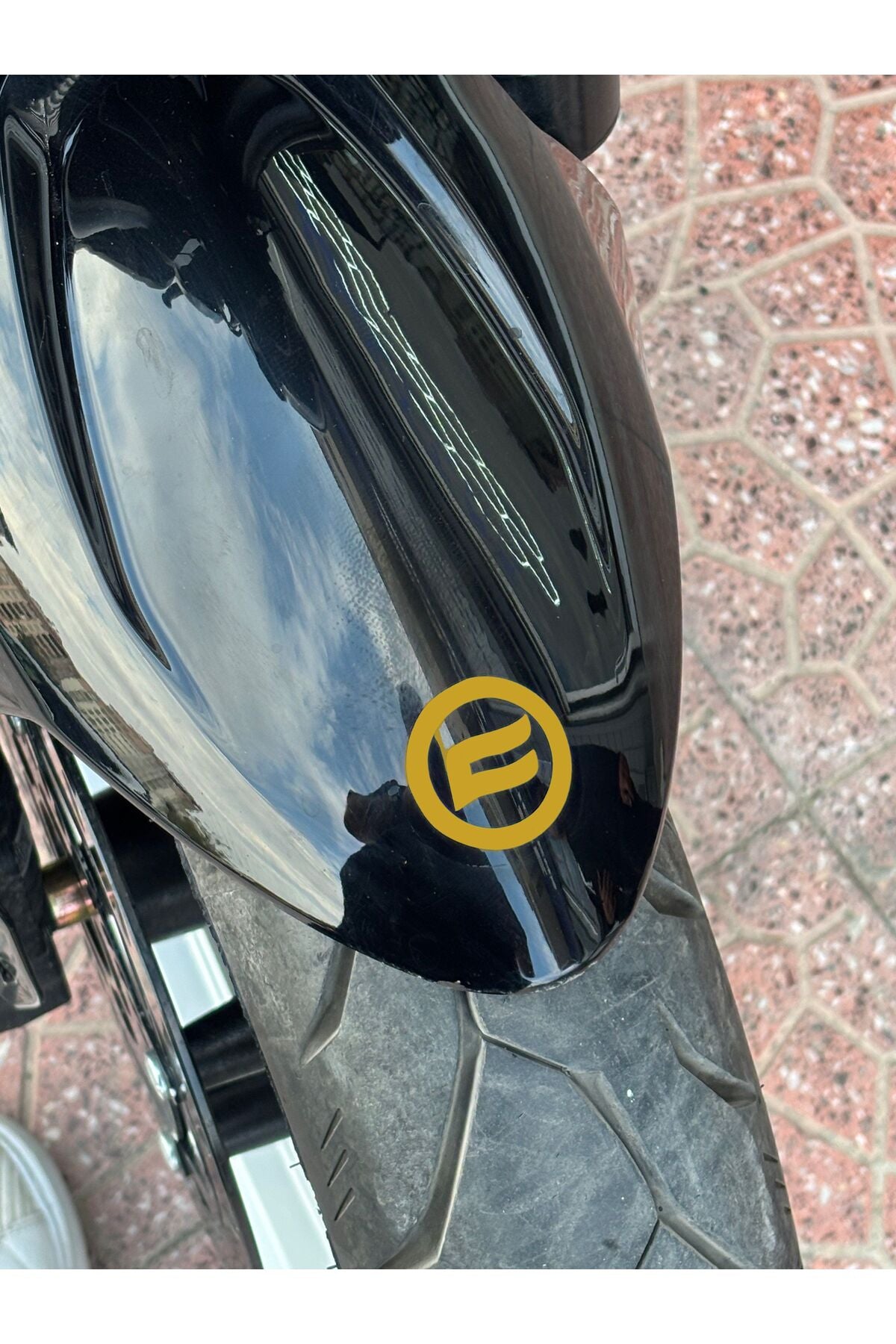 CFMOTO Ön Çamurluk için 3.5CMX3.5CM Logo Sticker Etiket (1 Adet)