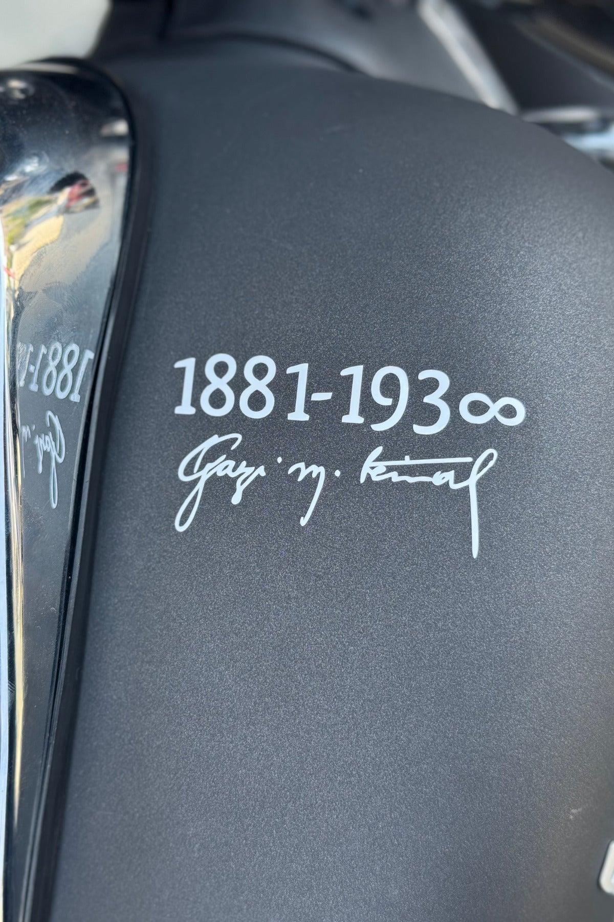 Araba-Motor-Kask için Beyaz Renk Tarihli Gazi Mustafa Kemal İmzası Sticker
