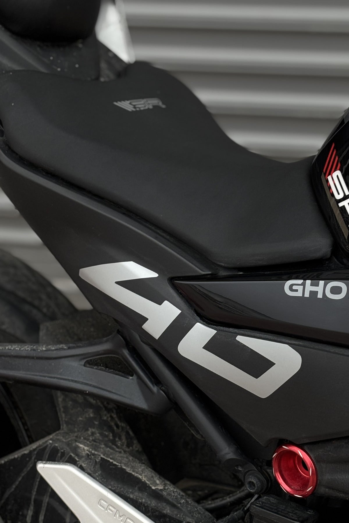 CFMOTO 450SR için Orijinal 40 Yazıları Sticker Etiket (Sağ ve Sol)