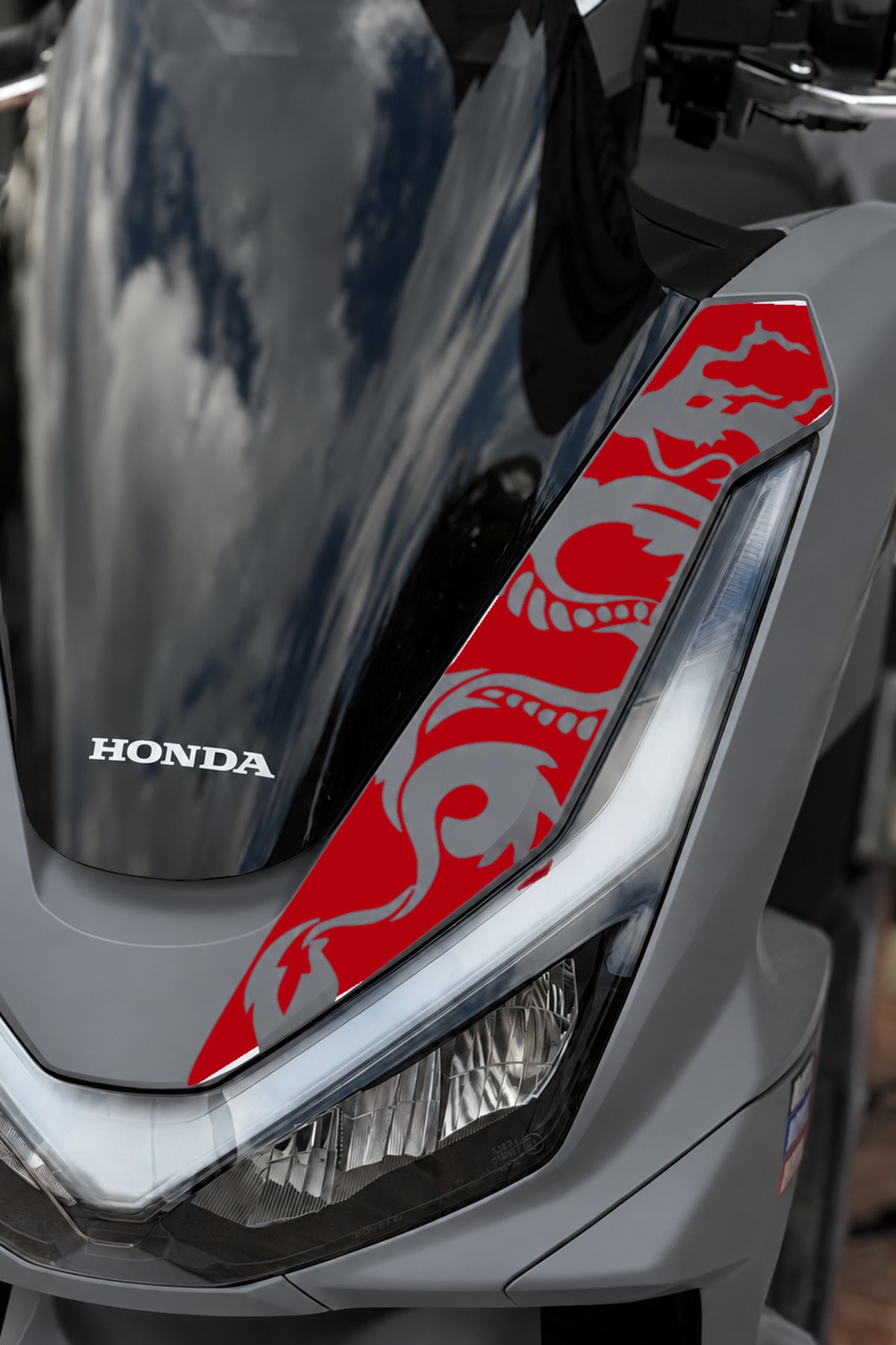 Honda PCX Deluxe Yeni Kasa 2025-2026 Uyumlu Ejder Desenli Ön Panel Sticker