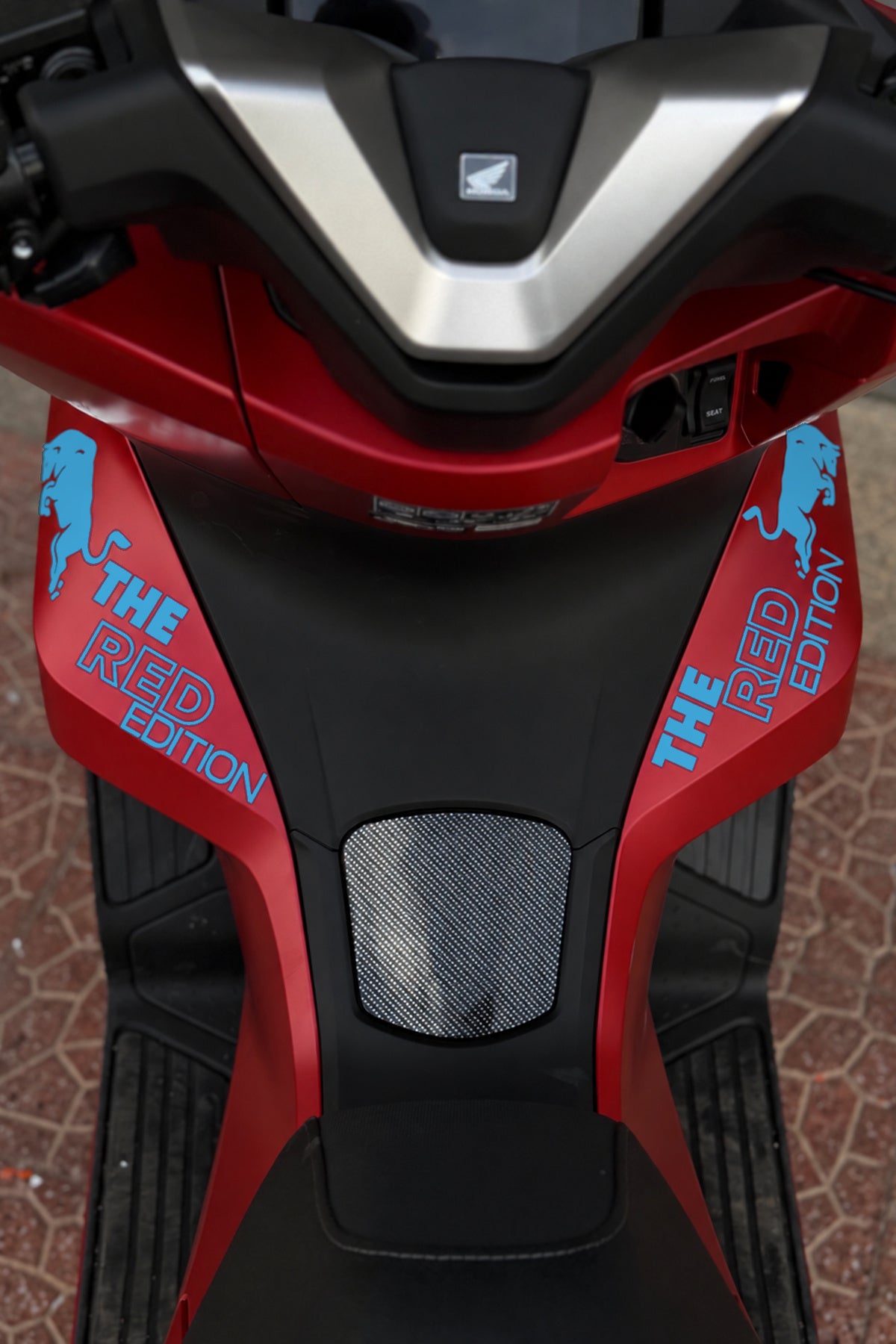 Honda PCX için The Red Edition Boğa Sticker Etiket (Sağ ve Sol)