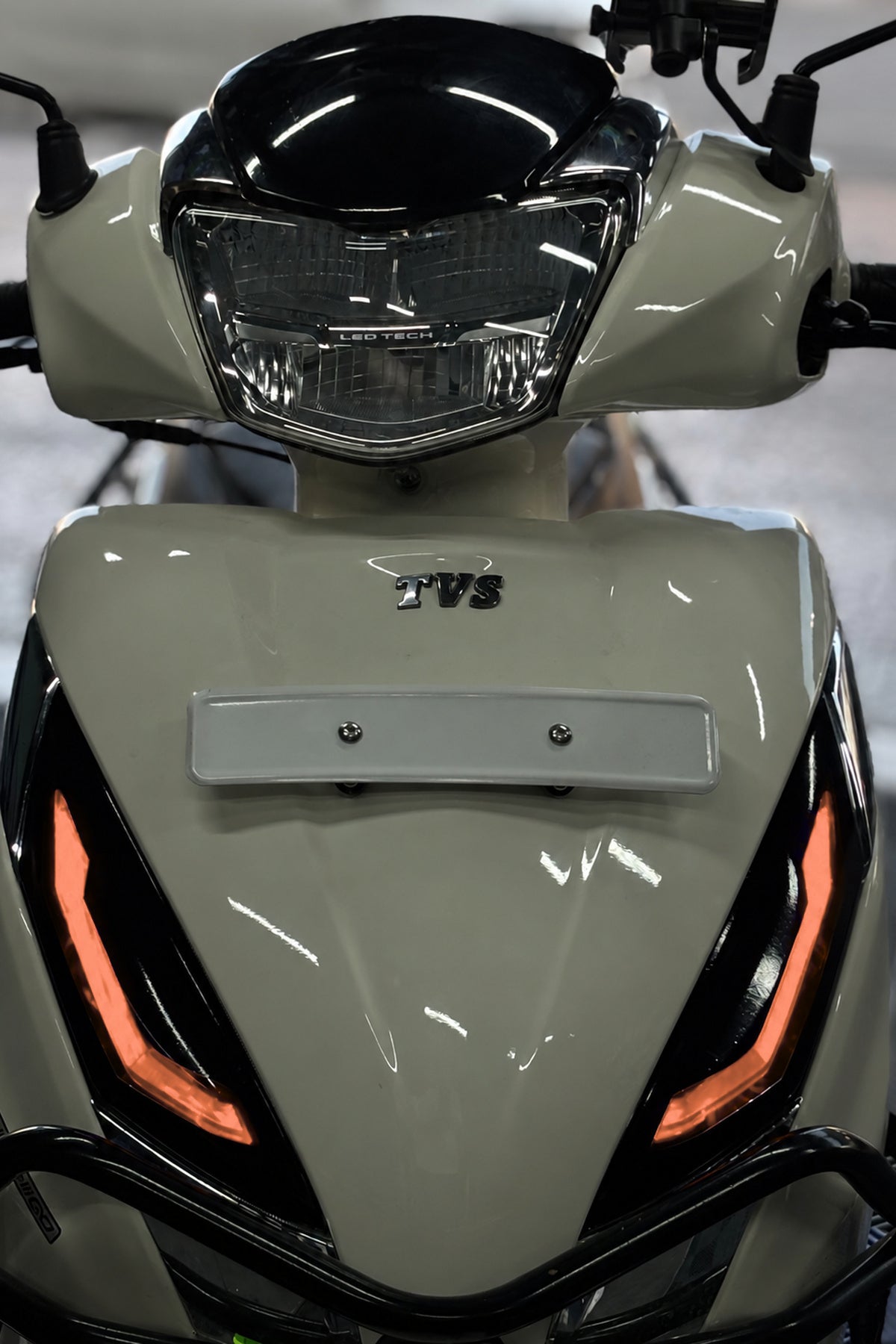 TVS Jupiter 125 için Sinyal Tasarım Seti (Renkli Film+Siyah Folyo) Hazır Kesim